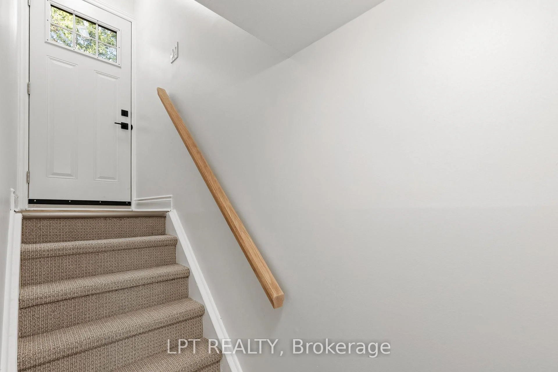 Photo 56 of 868 Liverpool Road, Pickering, Bay Ridges — HOMEH