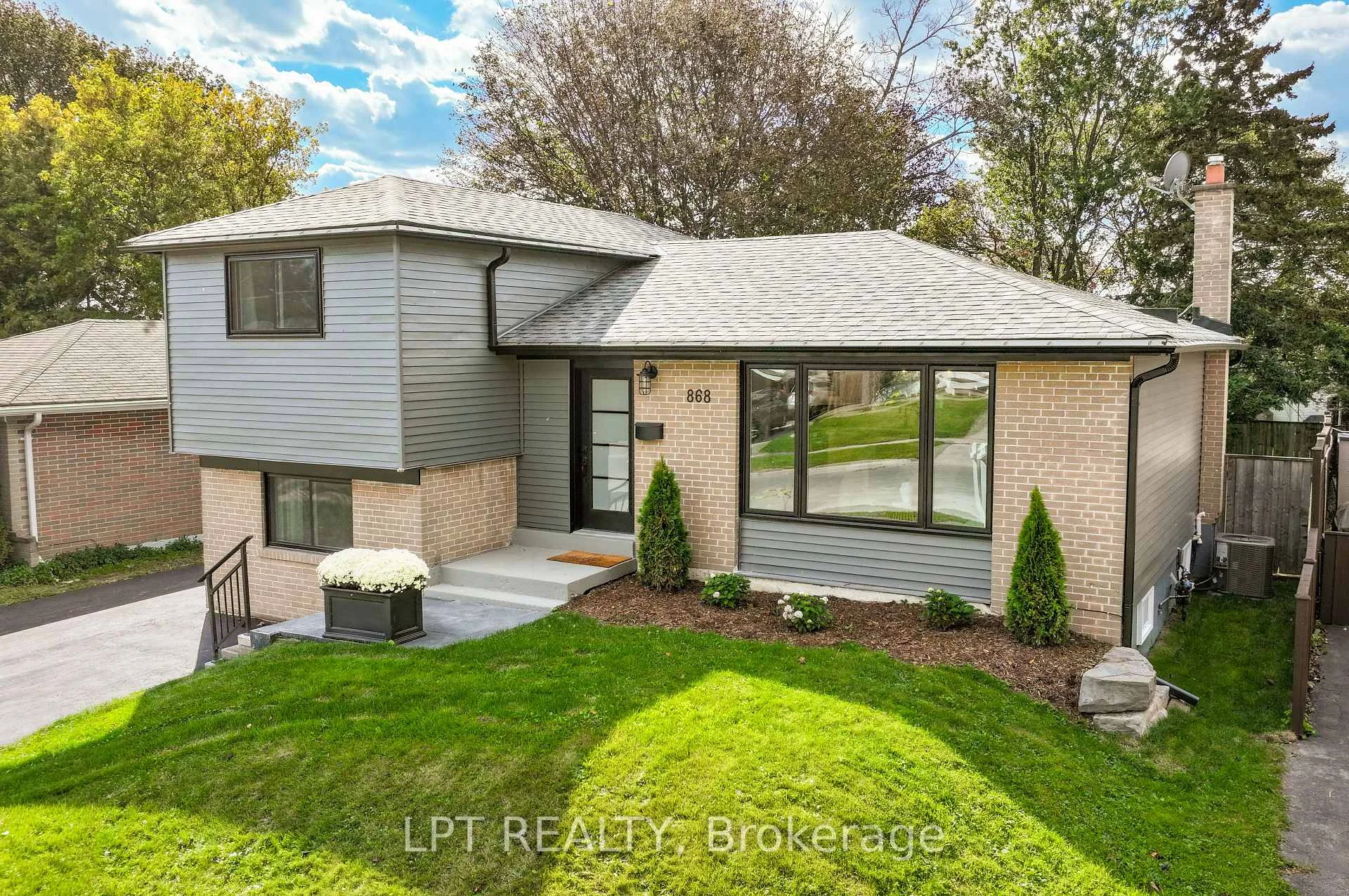 Photo 72 of 868 Liverpool Road, Pickering, Bay Ridges — HOMEH