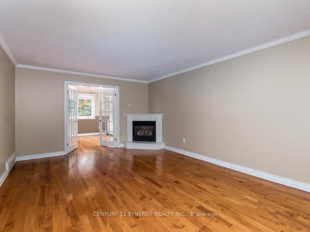 Photo 10 of 2298 Bowman Road, Ottawa, Guildwood Estates - Urbandale Acres — HOMEH