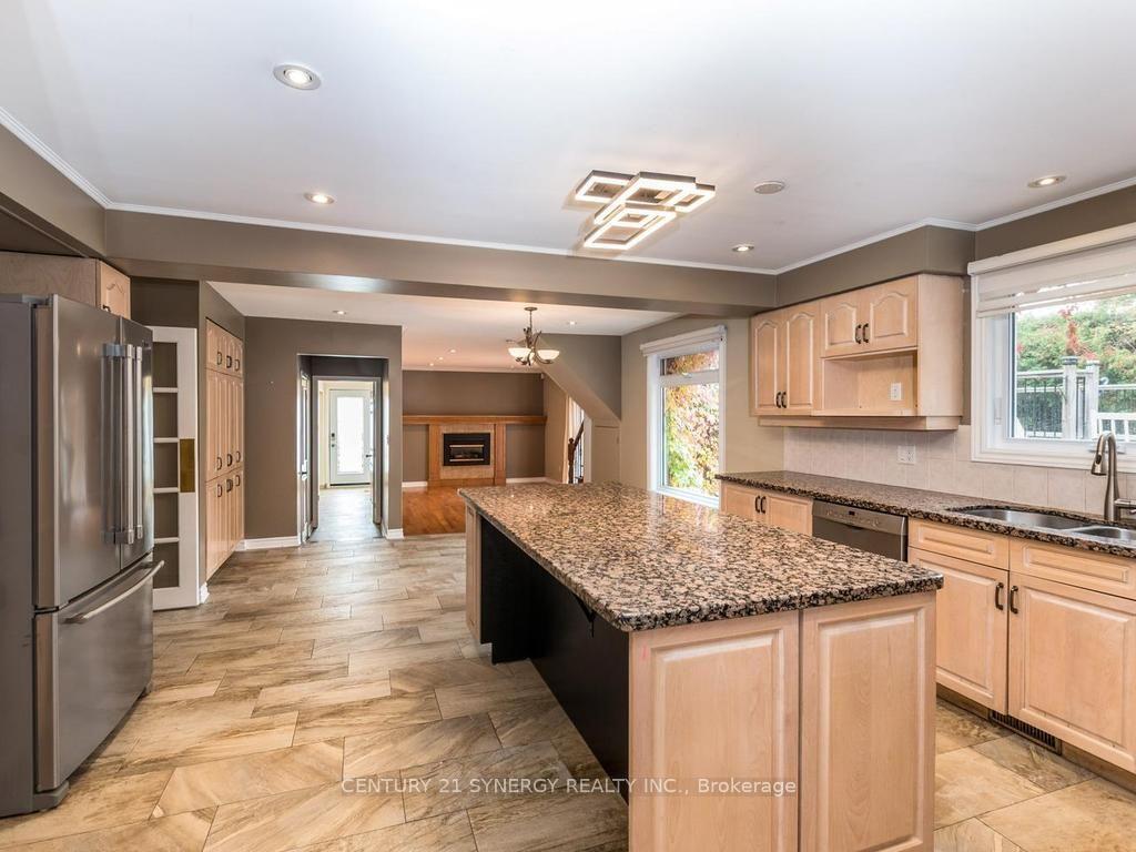Photo 19 of 2298 Bowman Road, Ottawa, Guildwood Estates - Urbandale Acres — HOMEH