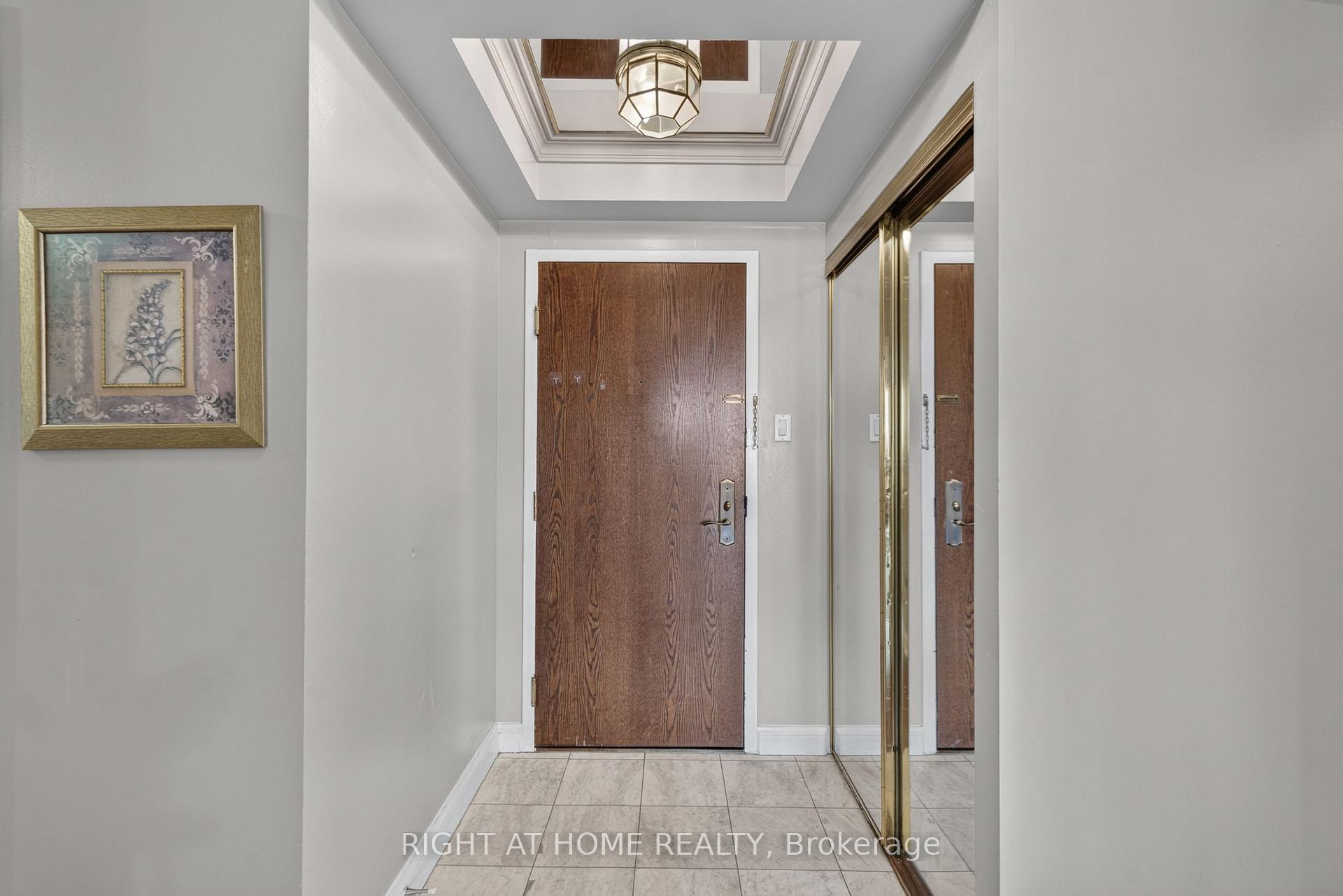 Photo 9 of Unit 708, 22 Hanover Road, Brampton, Queen Street Corridor — HOMEH