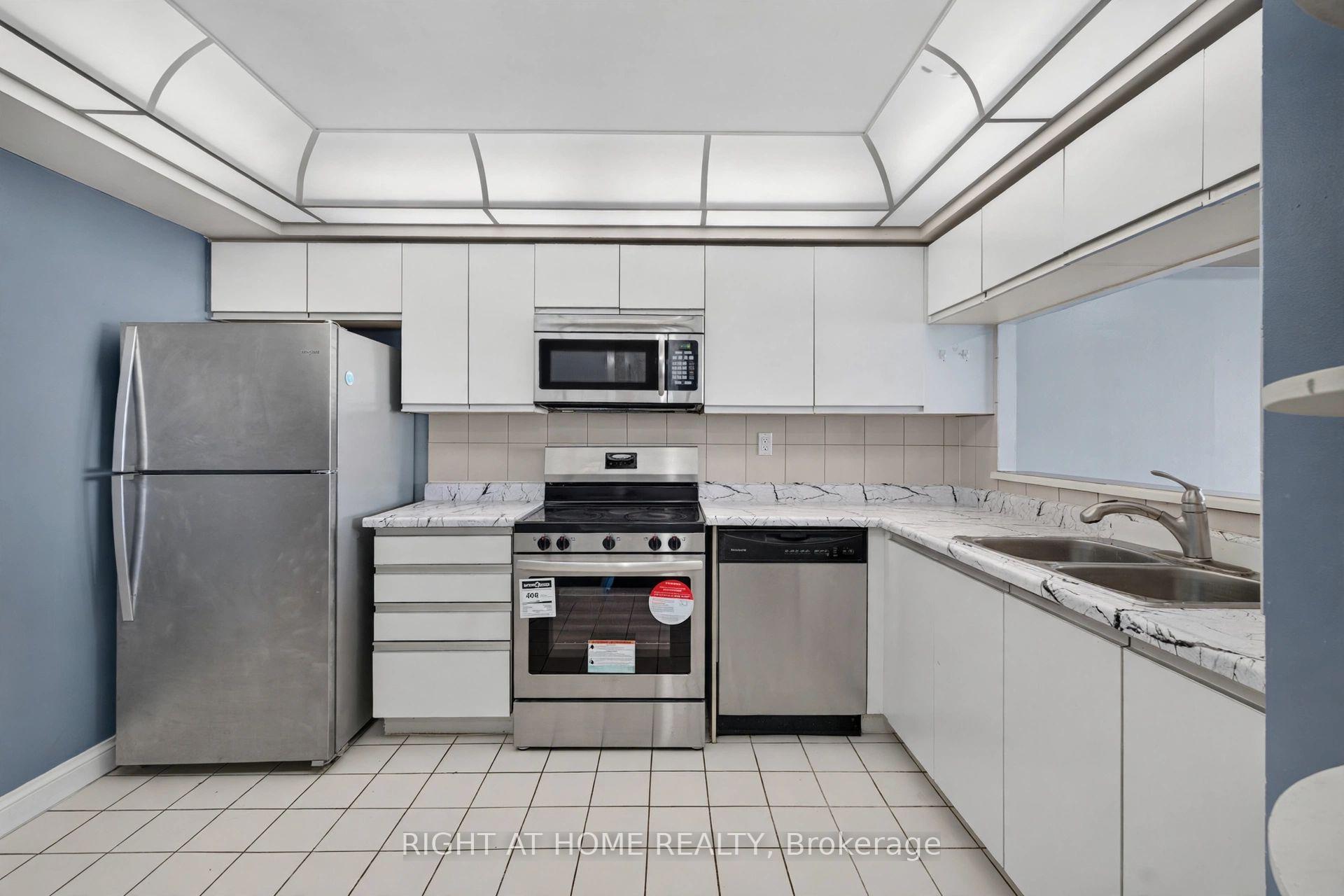 Photo 12 of Unit 708, 22 Hanover Road, Brampton, Queen Street Corridor — HOMEH