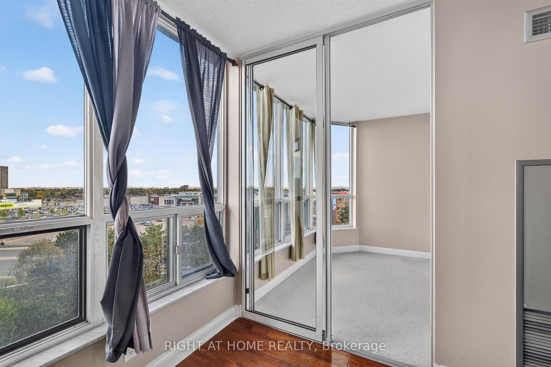 Photo 18 of Unit 708, 22 Hanover Road, Brampton, Queen Street Corridor — HOMEH
