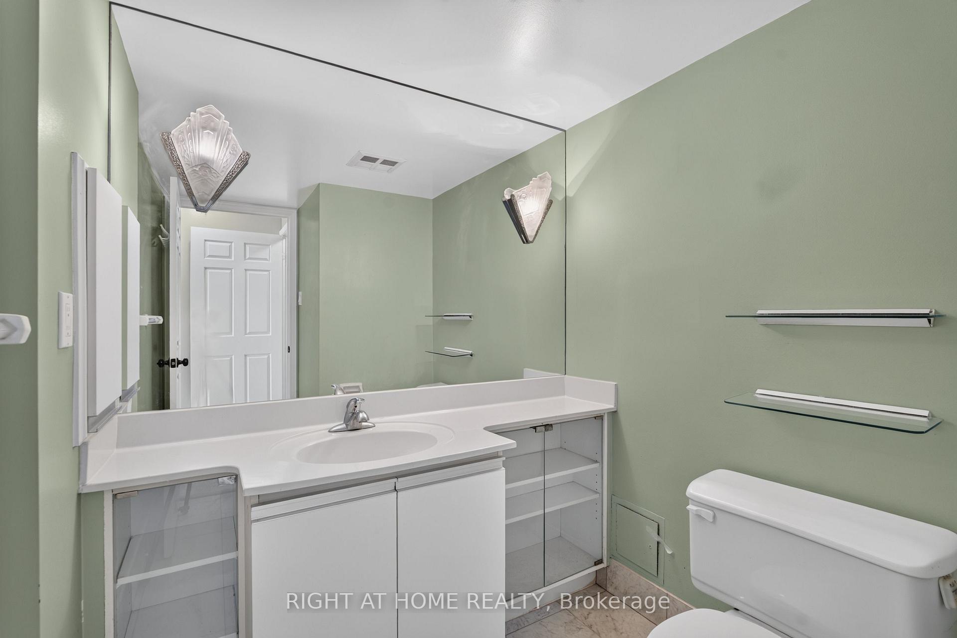 Photo 26 of Unit 708, 22 Hanover Road, Brampton, Queen Street Corridor — HOMEH