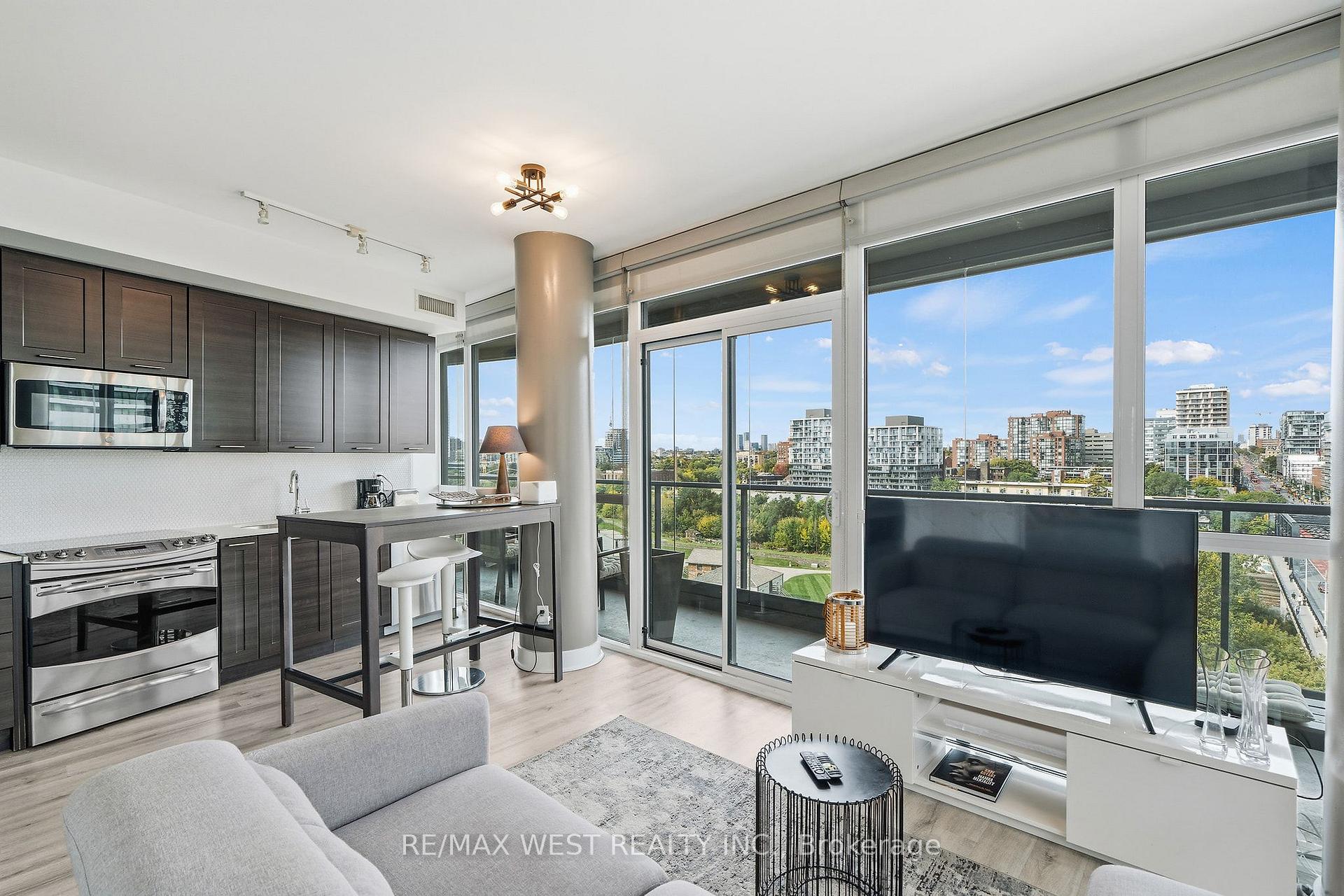 Photo 19 of Unit 1002, 169 Fort York Boulevard, Toronto, Niagara — HOMEH