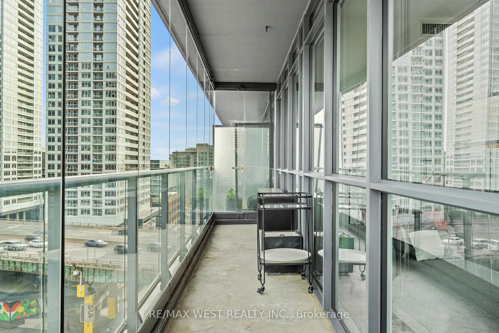 Photo 31 of Unit 1002, 169 Fort York Boulevard, Toronto, Niagara — HOMEH