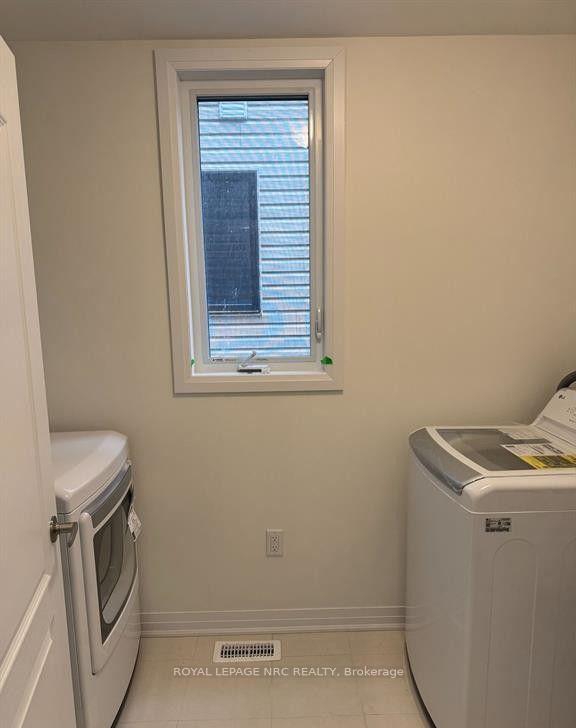 Photo 12 of 48 Varsity Drive, Welland, Dain City — HOMEH