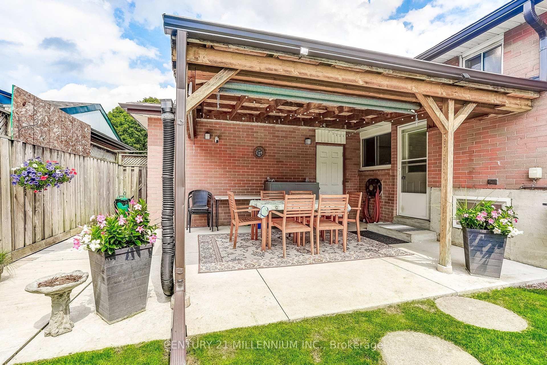 Photo 35 of 72 Glebe Crescent, Brampton, Northgate — HOMEH