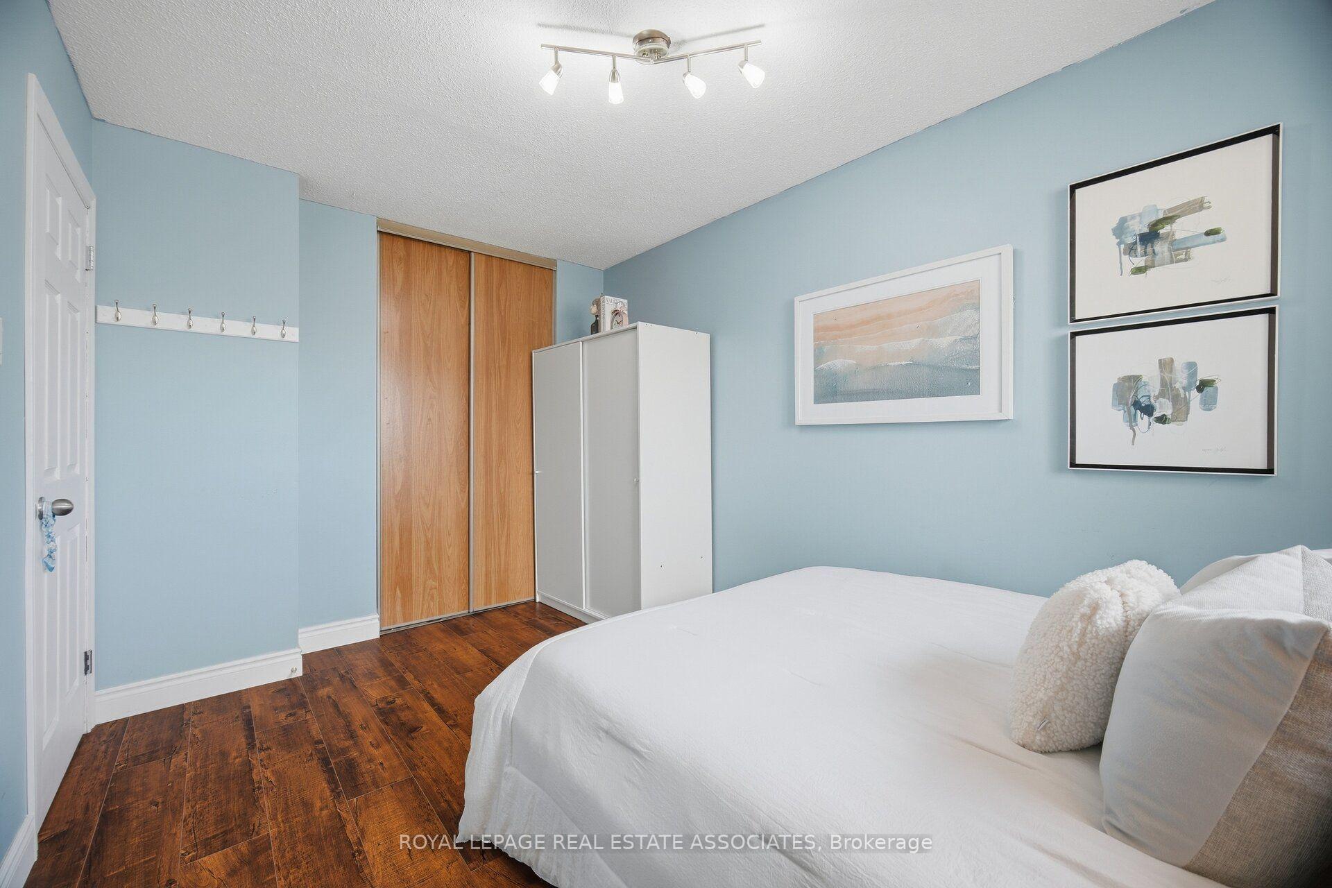 Photo 36 of 4002 Bishopstoke Lane, Mississauga, Rathwood — HOMEH