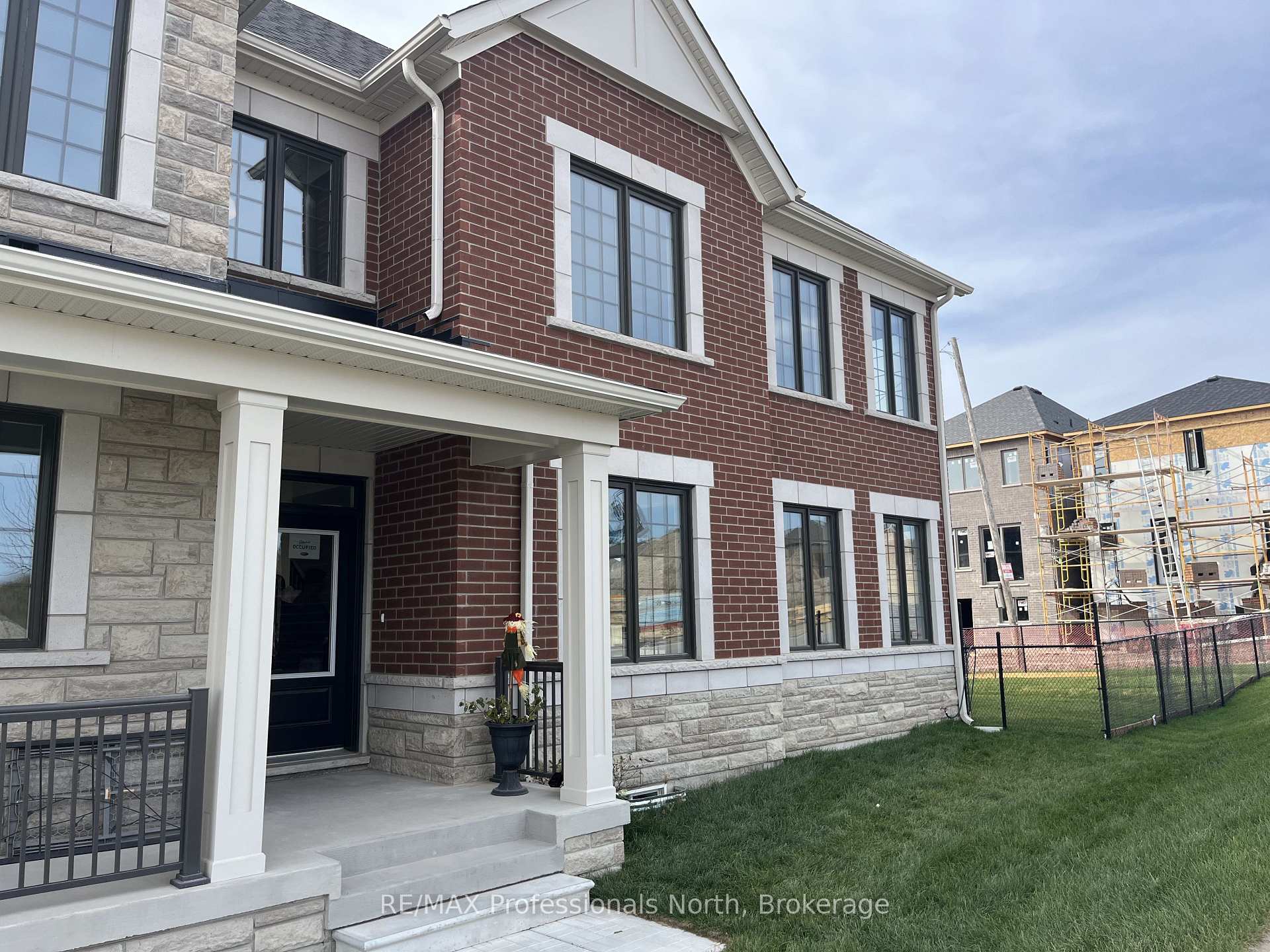 Photo 38 of 62 Lower Street, Barrie, Rural Barrie Southeast — HOMEH