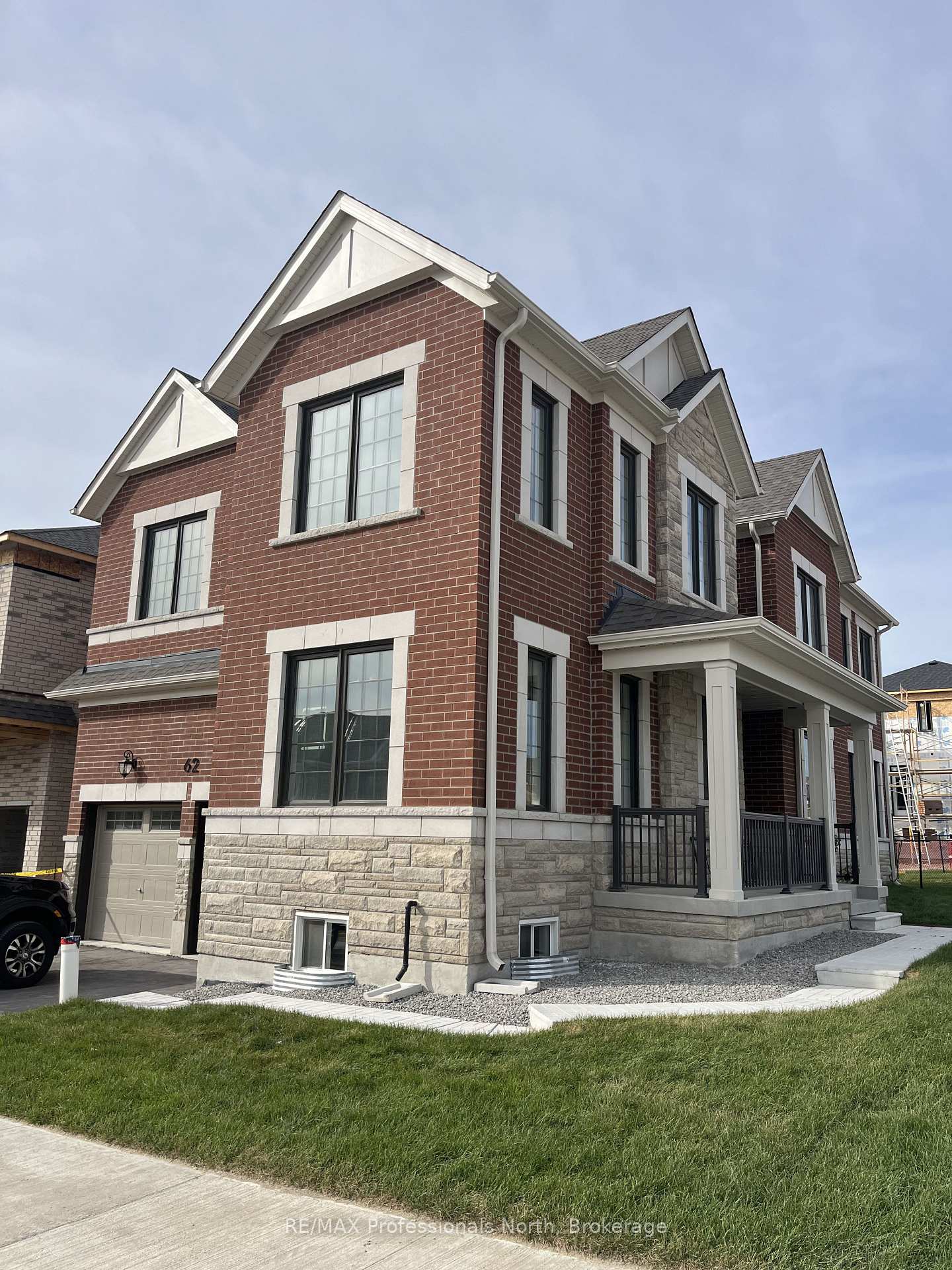 Photo 41 of 62 Lower Street, Barrie, Rural Barrie Southeast — HOMEH