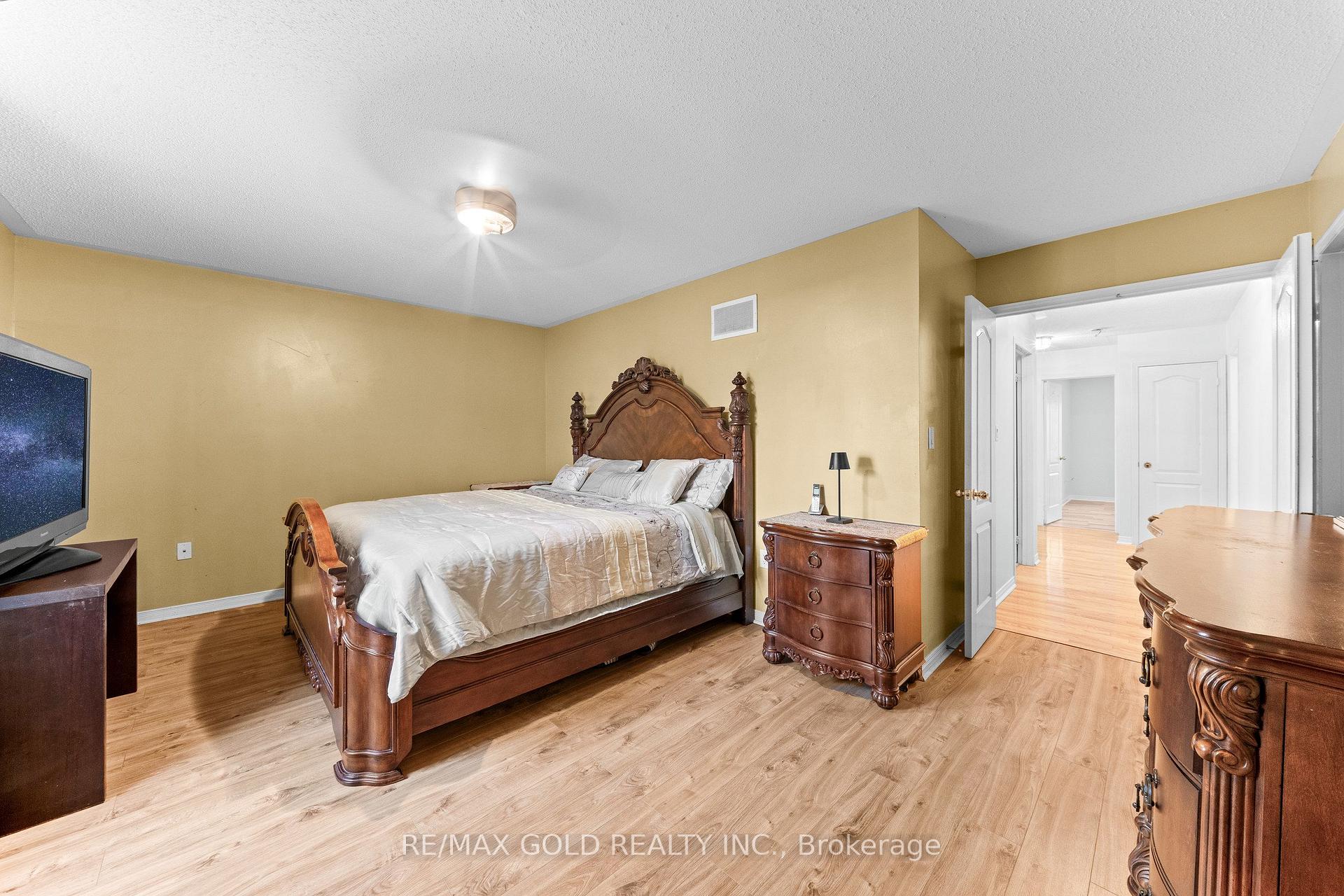 Photo 20 of 7 Frostbite Lane, Brampton, Sandringham-Wellington — HOMEH