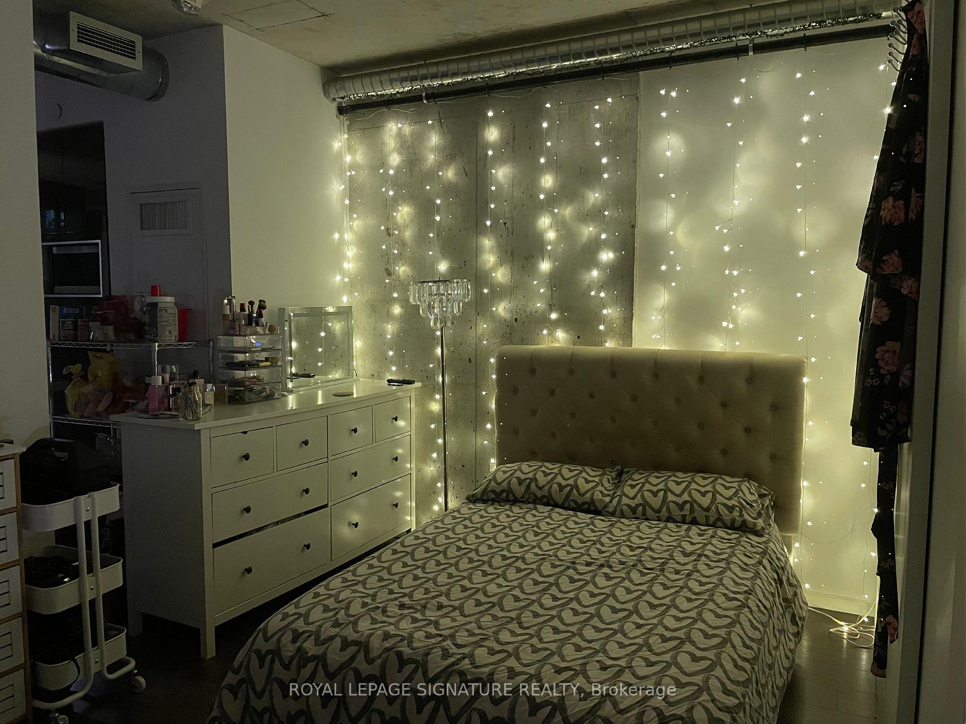 Photo 7 of Unit 806, 21 Lawren Harris Square, Toronto, Waterfront Communities — HOMEH
