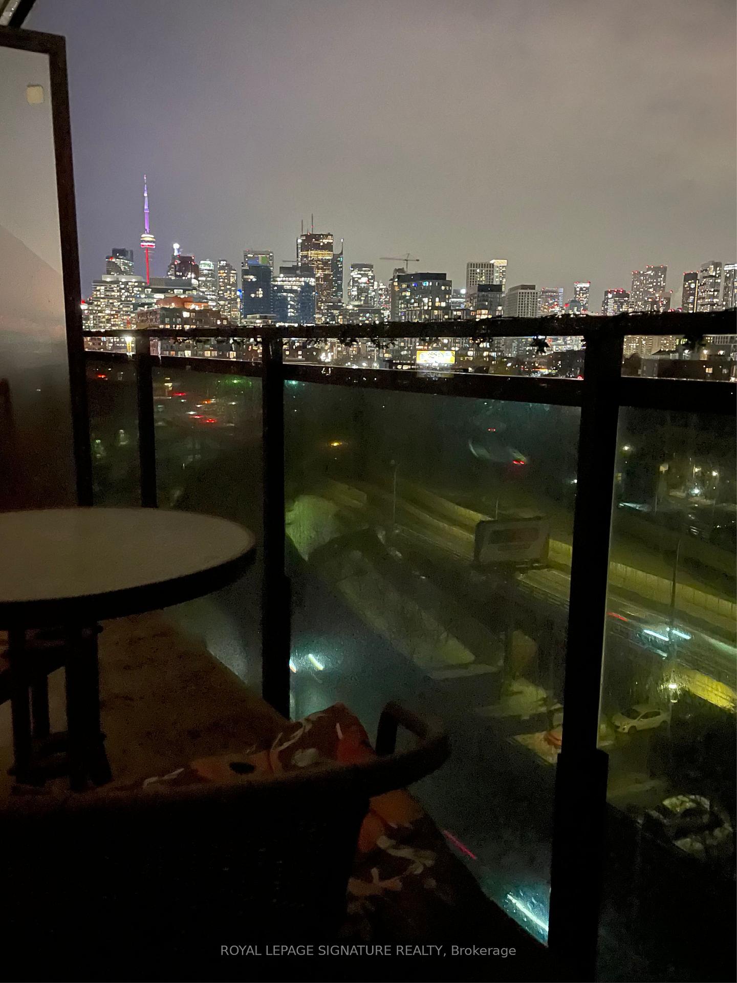 Photo 10 of Unit 806, 21 Lawren Harris Square, Toronto, Waterfront Communities — HOMEH