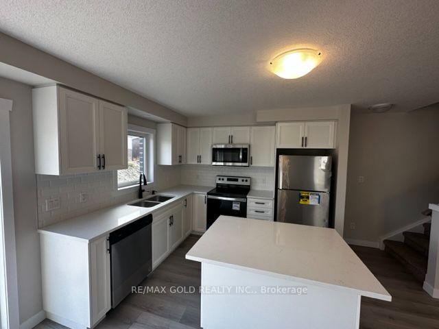 Photo 5 of 17 Wilkinson Avenue, Cambridge, Westview — HOMEH