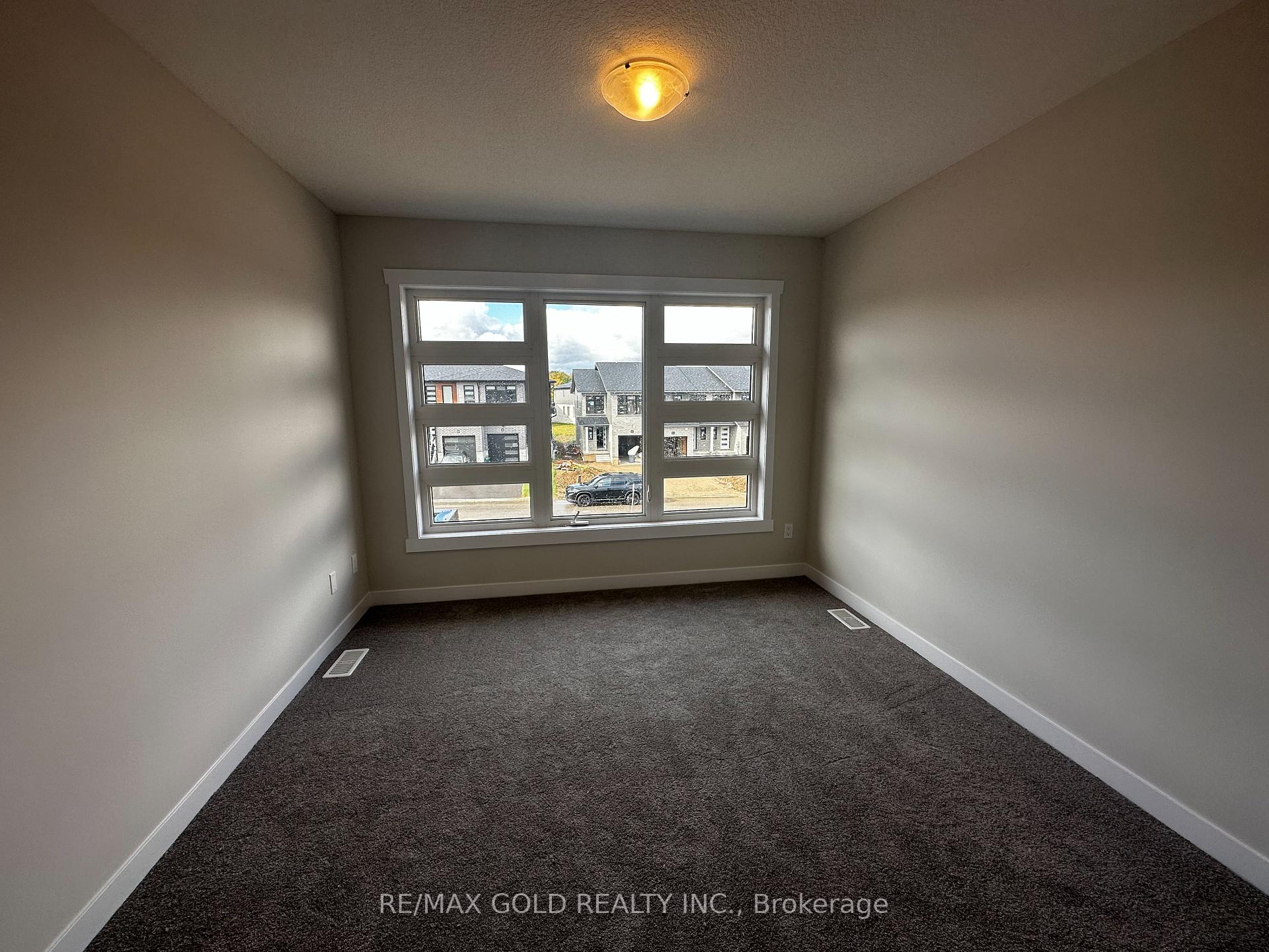 Photo 7 of 17 Wilkinson Avenue, Cambridge, Westview — HOMEH