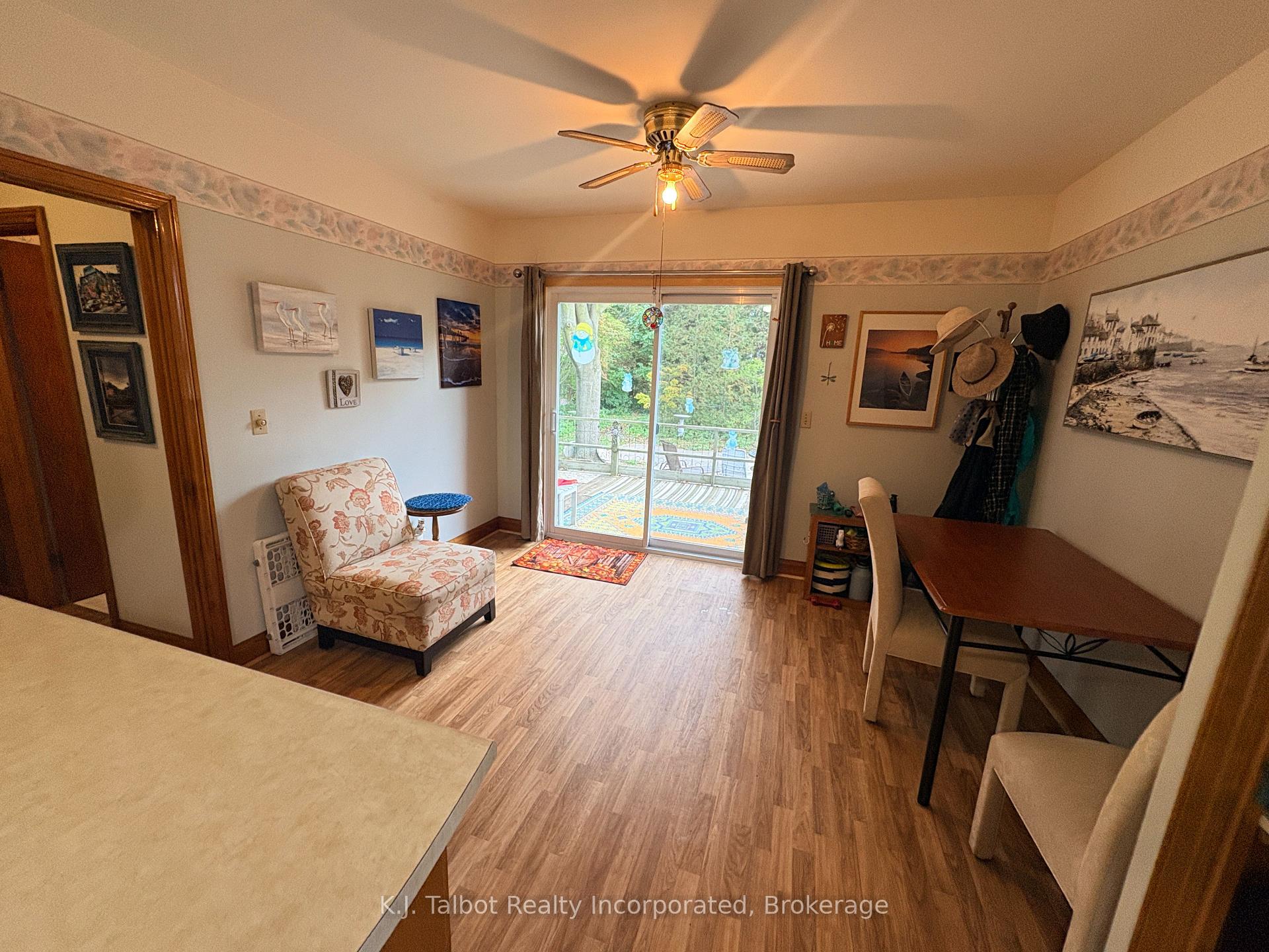Photo 25 of 207 Cameron Street, Goderich, Goderich (Town) — HOMEH
