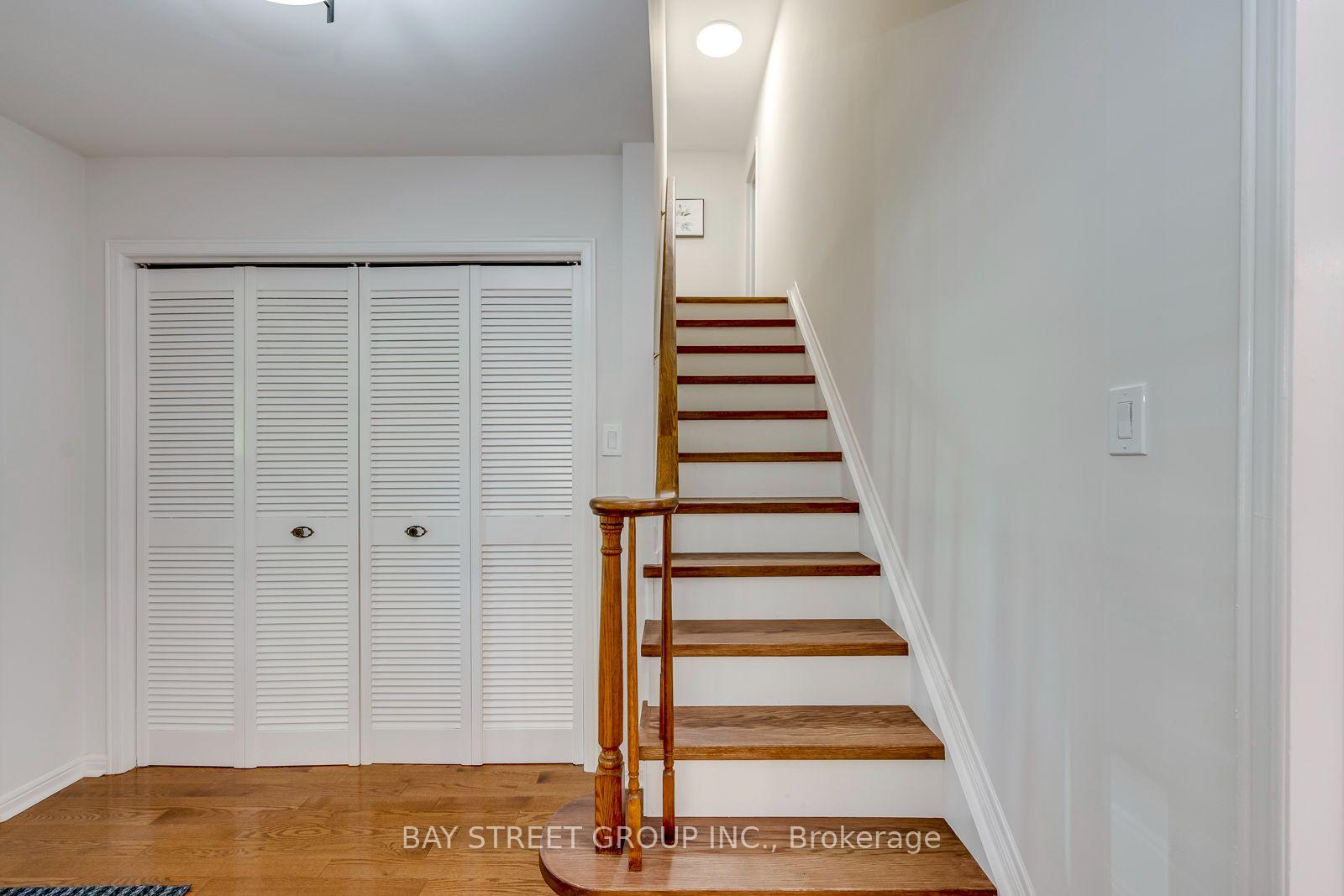 Photo 31 of 2234 Bennington Gate, Oakville, Ford — HOMEH