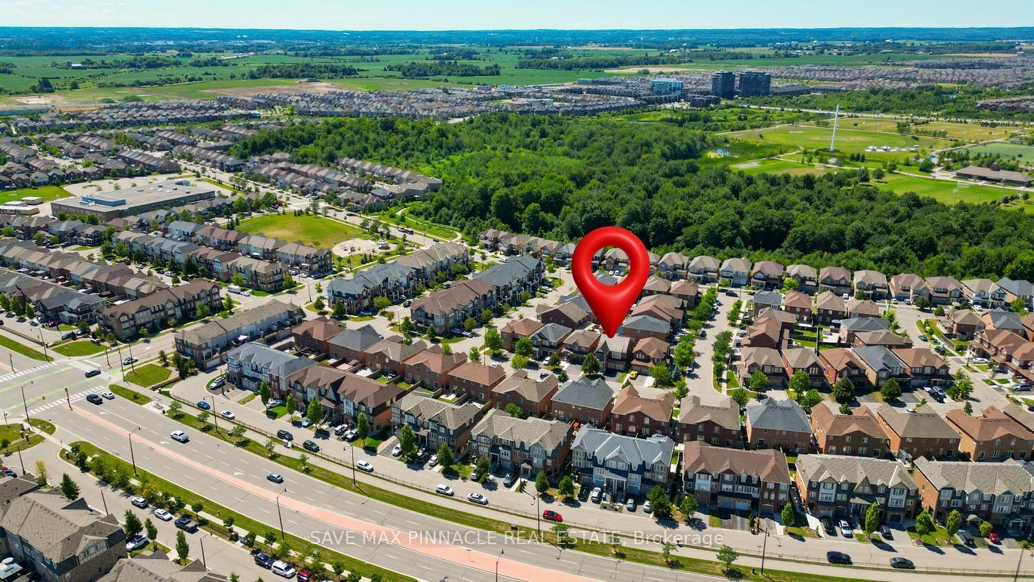 Photo 2 of 16 Baby Pointe Trail, Brampton, Northwest Brampton — HOMEH