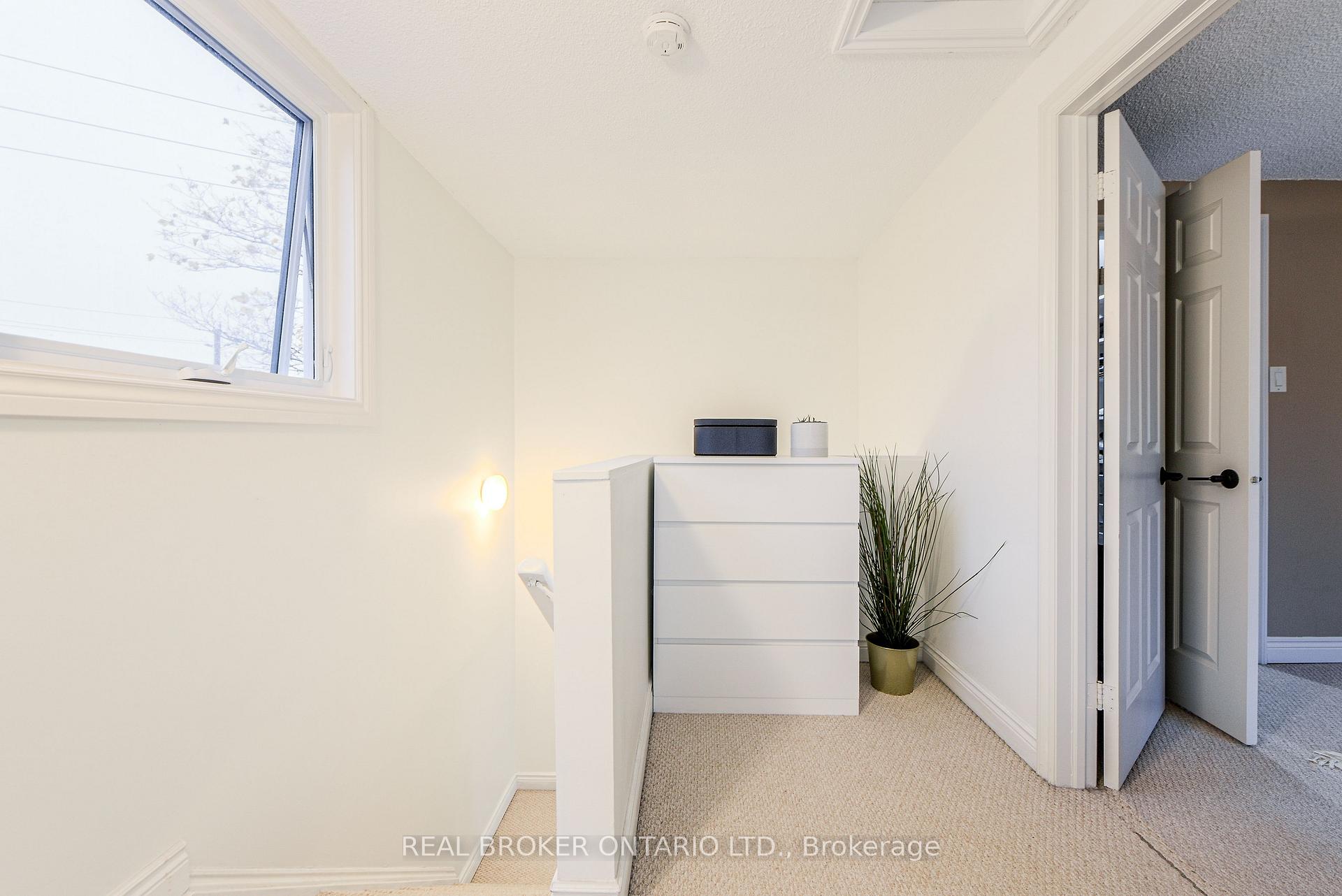 Photo 34 of Unit 6, 45 Birchmount Road, Scarborough, Birchcliffe-Cliffside — HOMEH