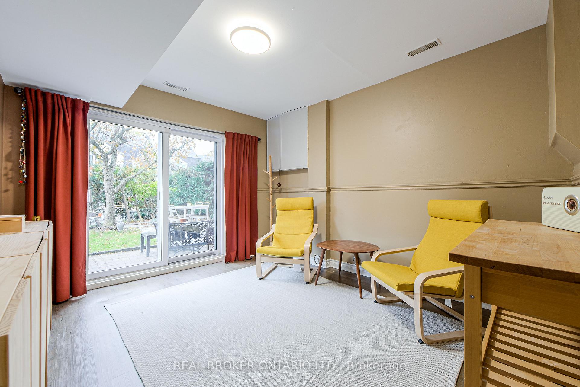 Photo 38 of Unit 6, 45 Birchmount Road, Scarborough, Birchcliffe-Cliffside — HOMEH