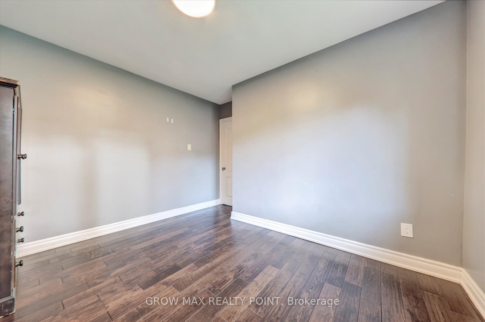 Photo 21 of Unit Upper, 184 Canlish Road E, Scarborough, Dorset Park — HOMEH