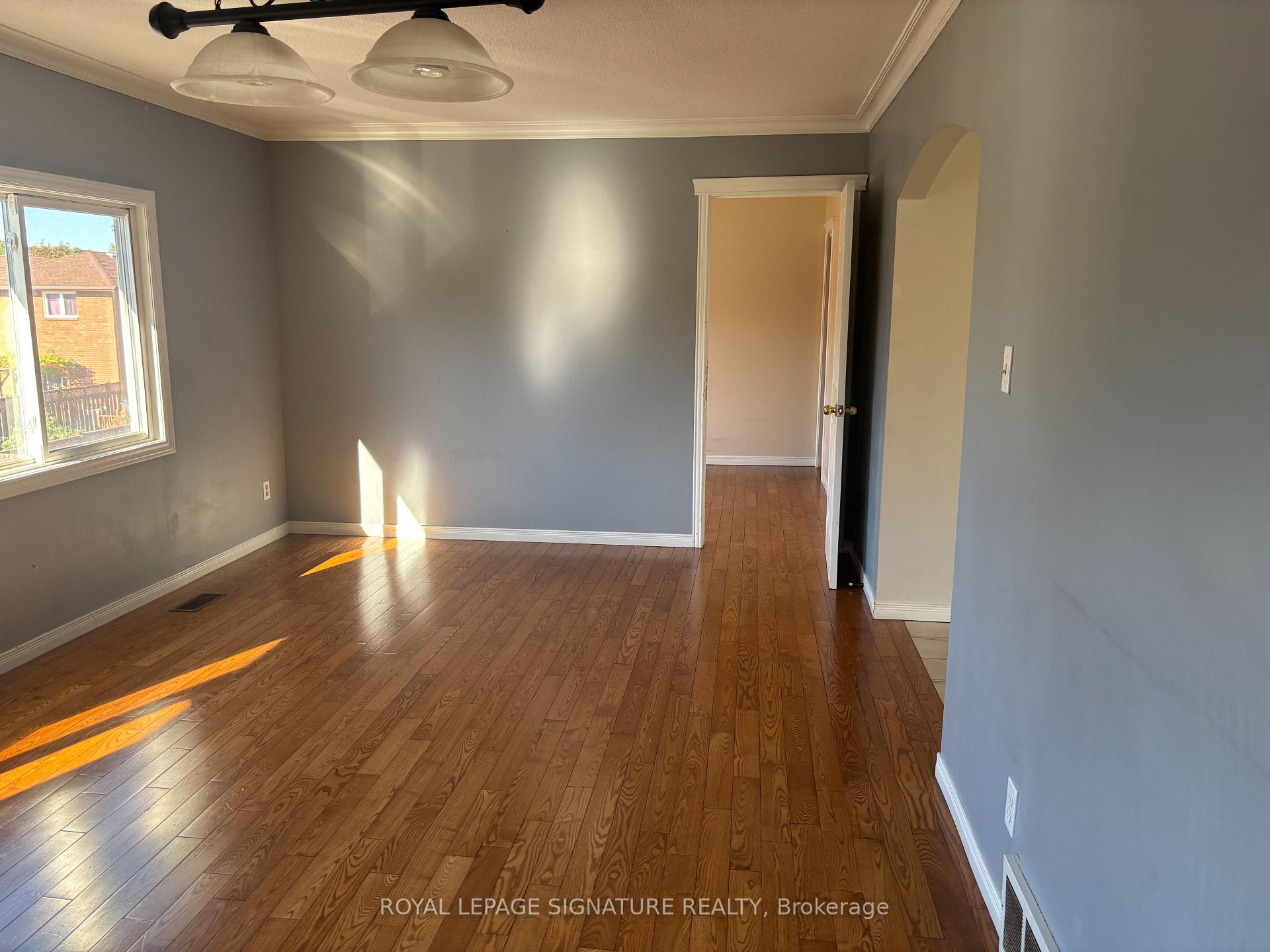 Photo 9 of Unit Upper, 232 Barton Street, Hamilton, Stoney Creek — HOMEH