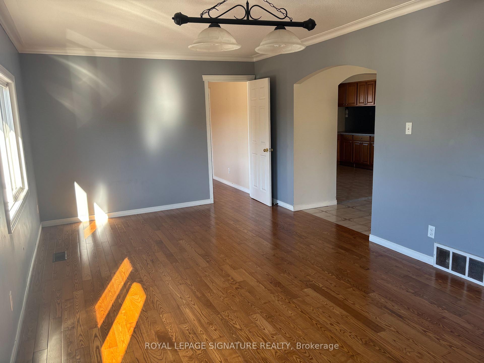 Photo 11 of Unit Upper, 232 Barton Street, Hamilton, Stoney Creek — HOMEH
