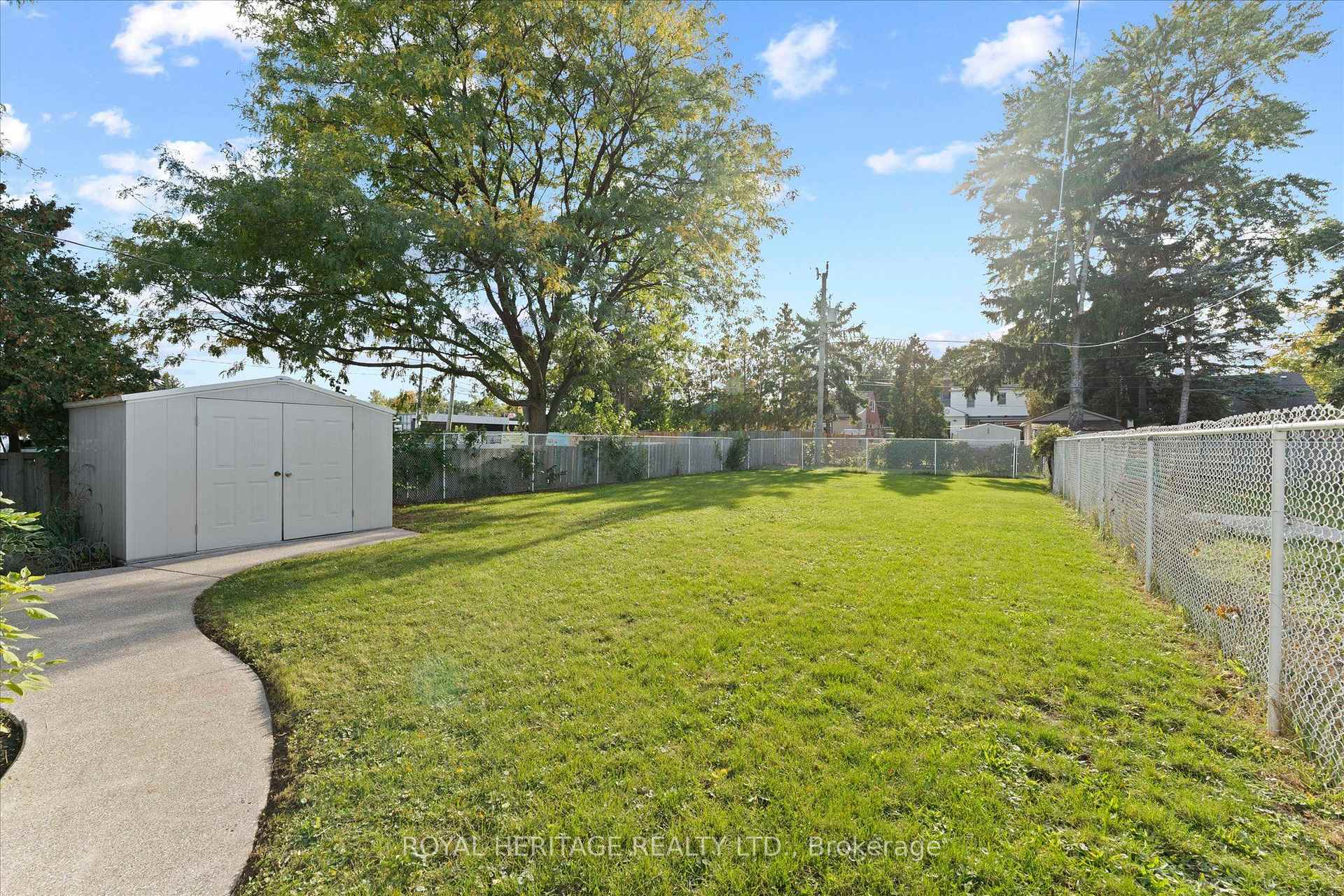Photo 8 of 461 Lauzon Road, Windsor — HOMEH
