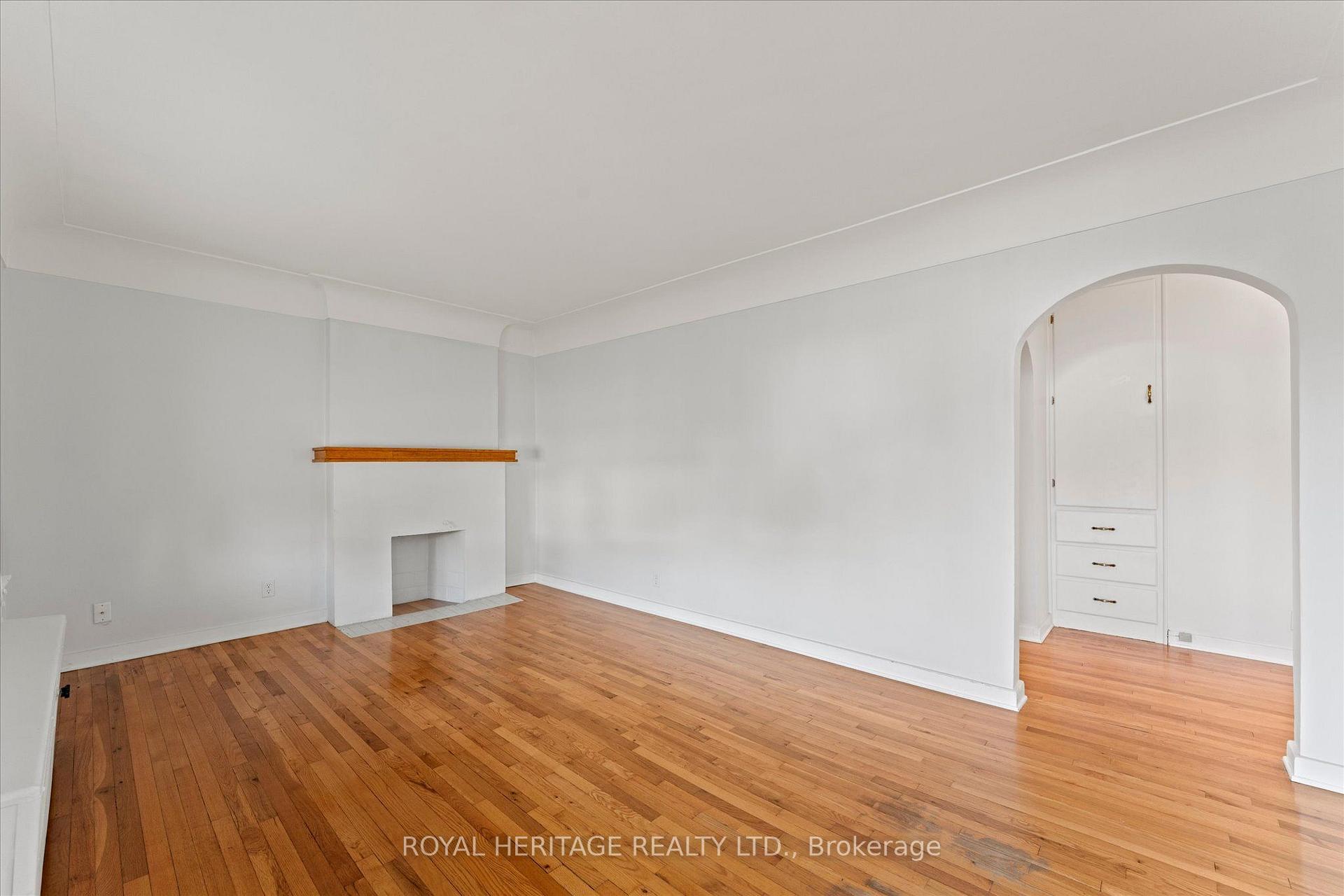 Photo 12 of 461 Lauzon Road, Windsor — HOMEH