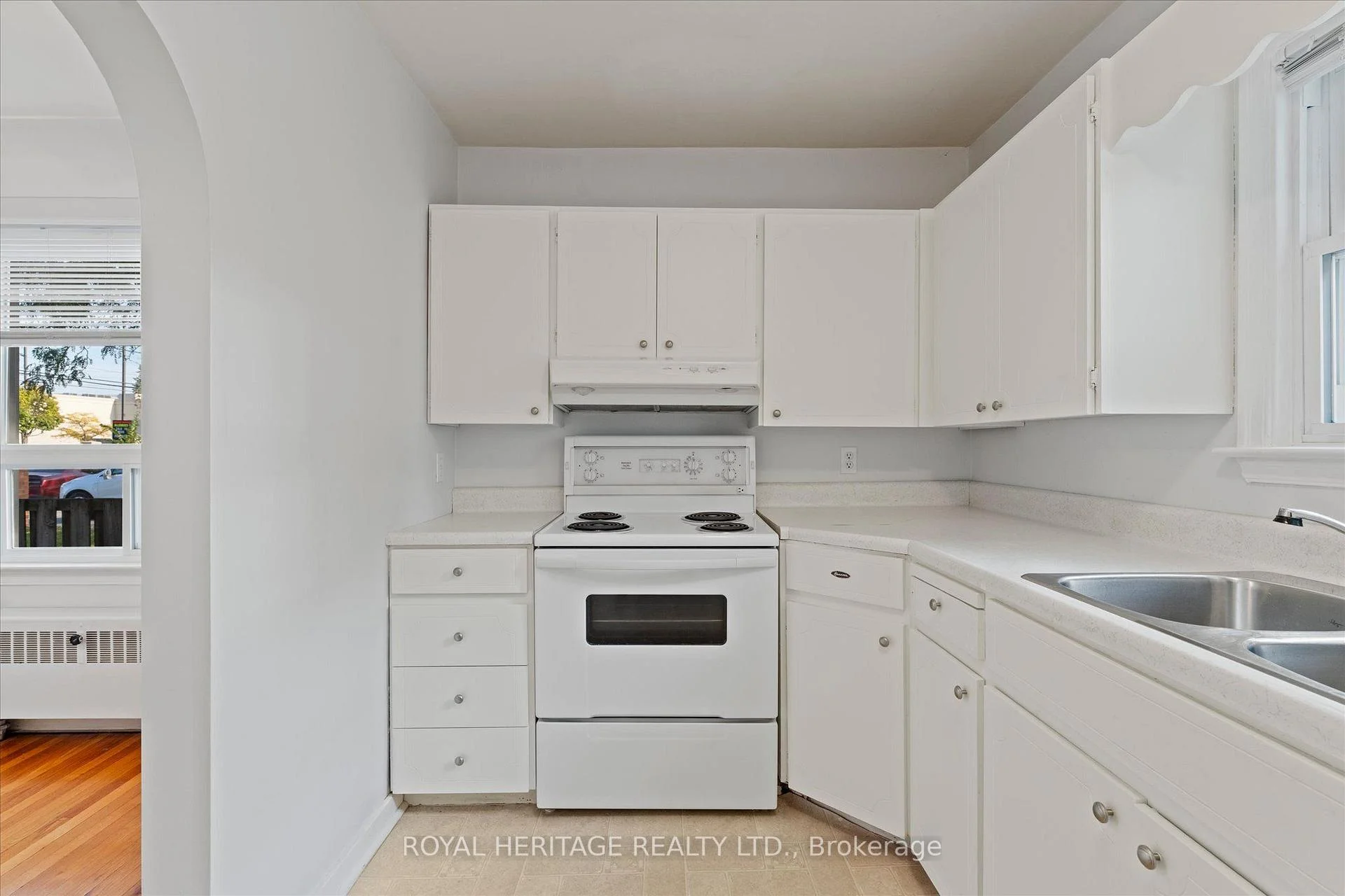 Photo 21 of 461 Lauzon Road, Windsor — HOMEH