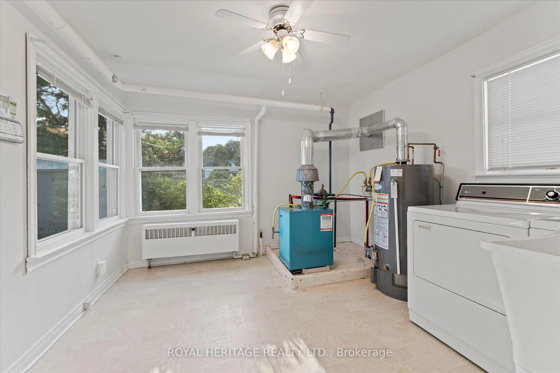 Photo 27 of 461 Lauzon Road, Windsor — HOMEH