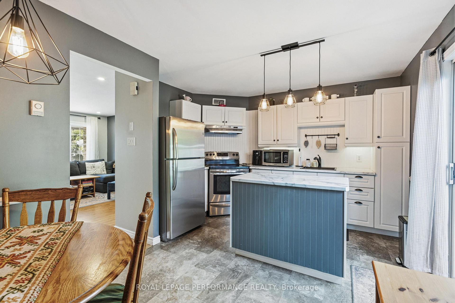 Photo 14 of 3117 Northdale Drive, Cornwall, Cornwall — HOMEH