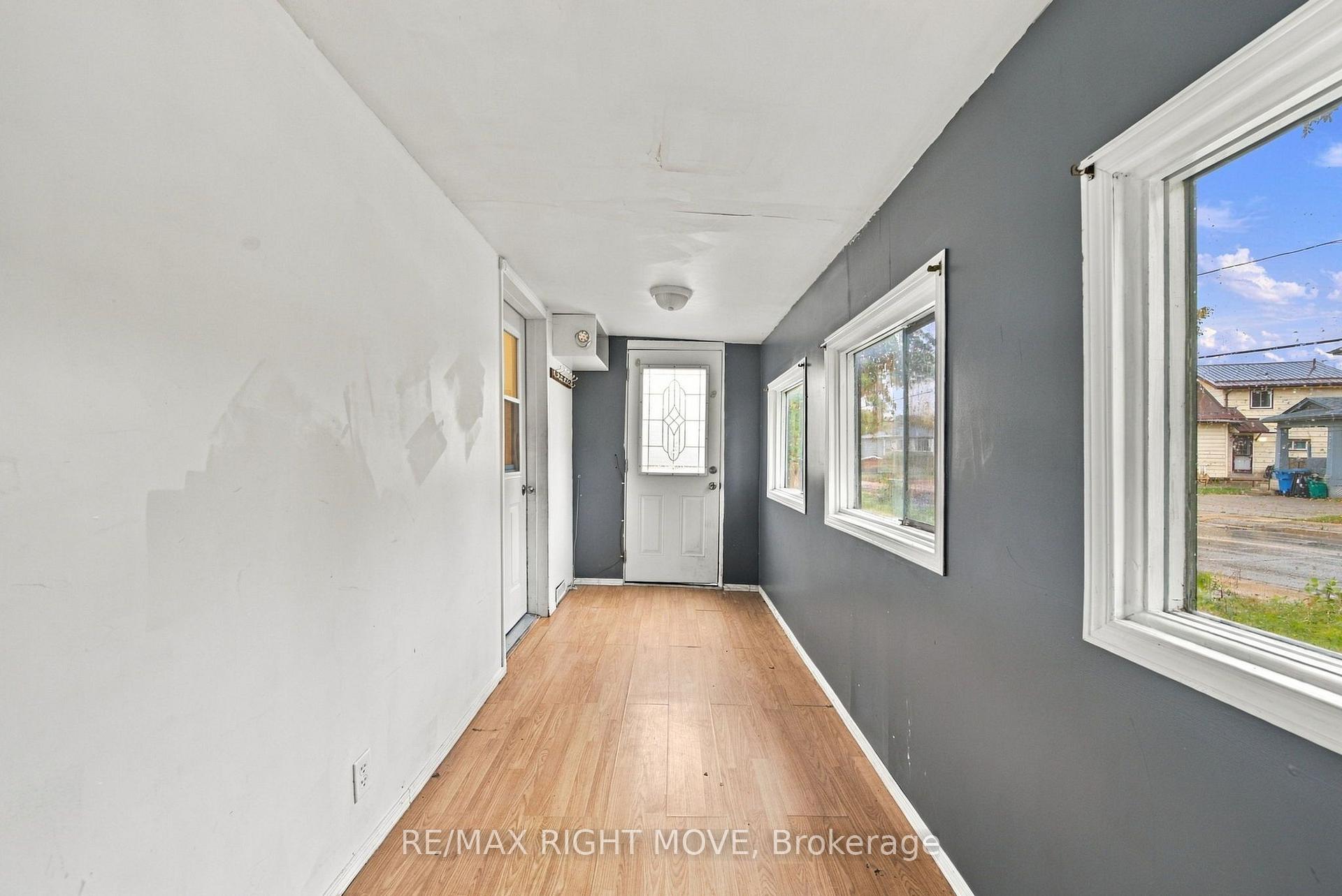 Photo 5 of 173 Barrie Road, Orillia — HOMEH