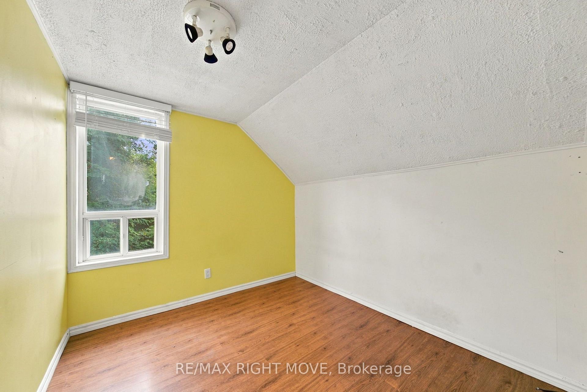 Photo 30 of 173 Barrie Road, Orillia — HOMEH
