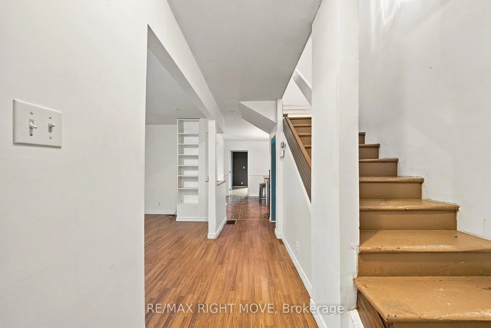 Photo 7 of 173 Barrie Road, Orillia — HOMEH