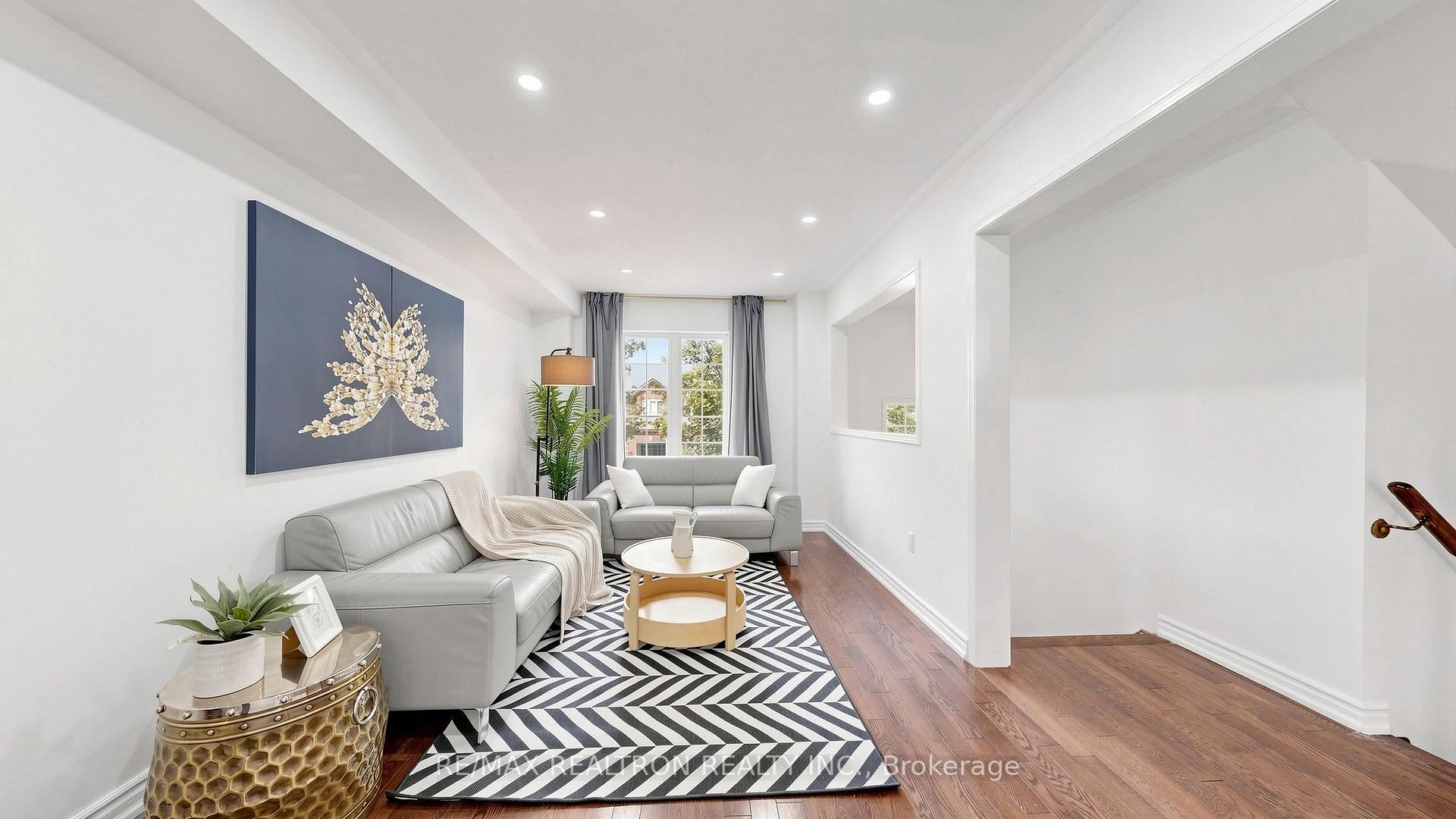 Photo 7 of 88 Banbrooke Crescent, Newmarket, Summerhill Estates — HOMEH