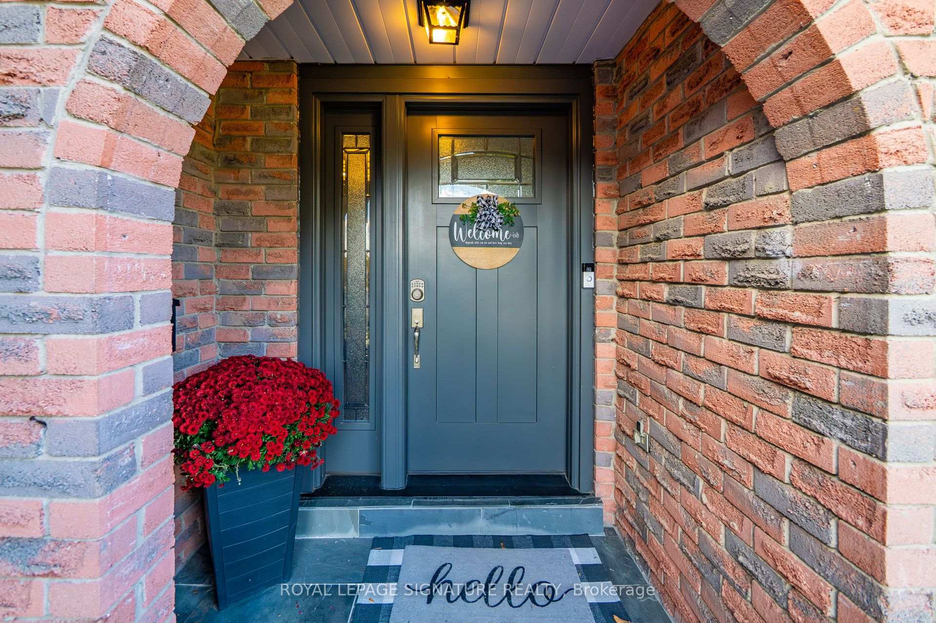 Photo 4 of 2595 Cavendish Drive, Burlington, Brant Hills — HOMEH