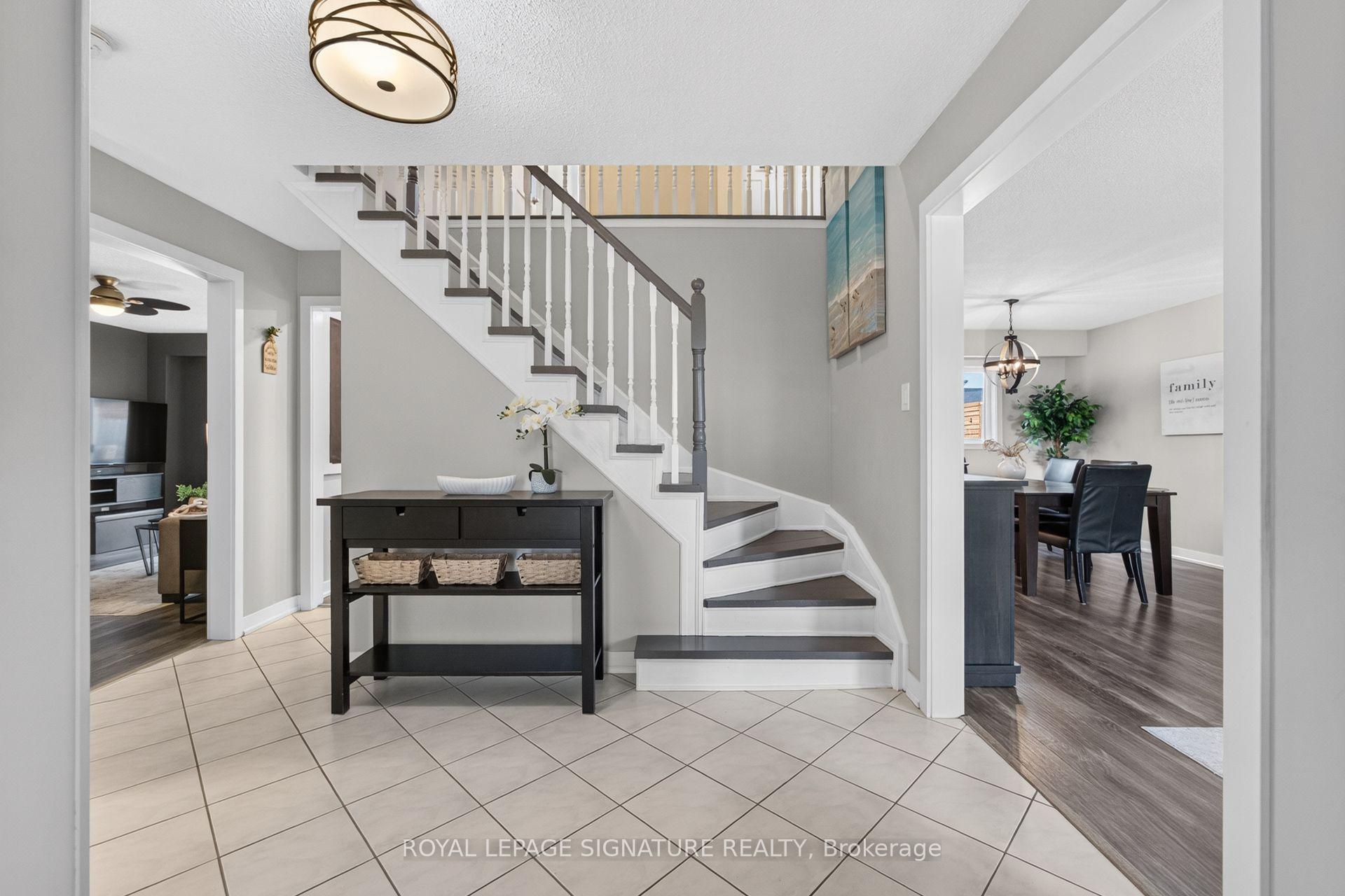 Photo 5 of 2595 Cavendish Drive, Burlington, Brant Hills — HOMEH