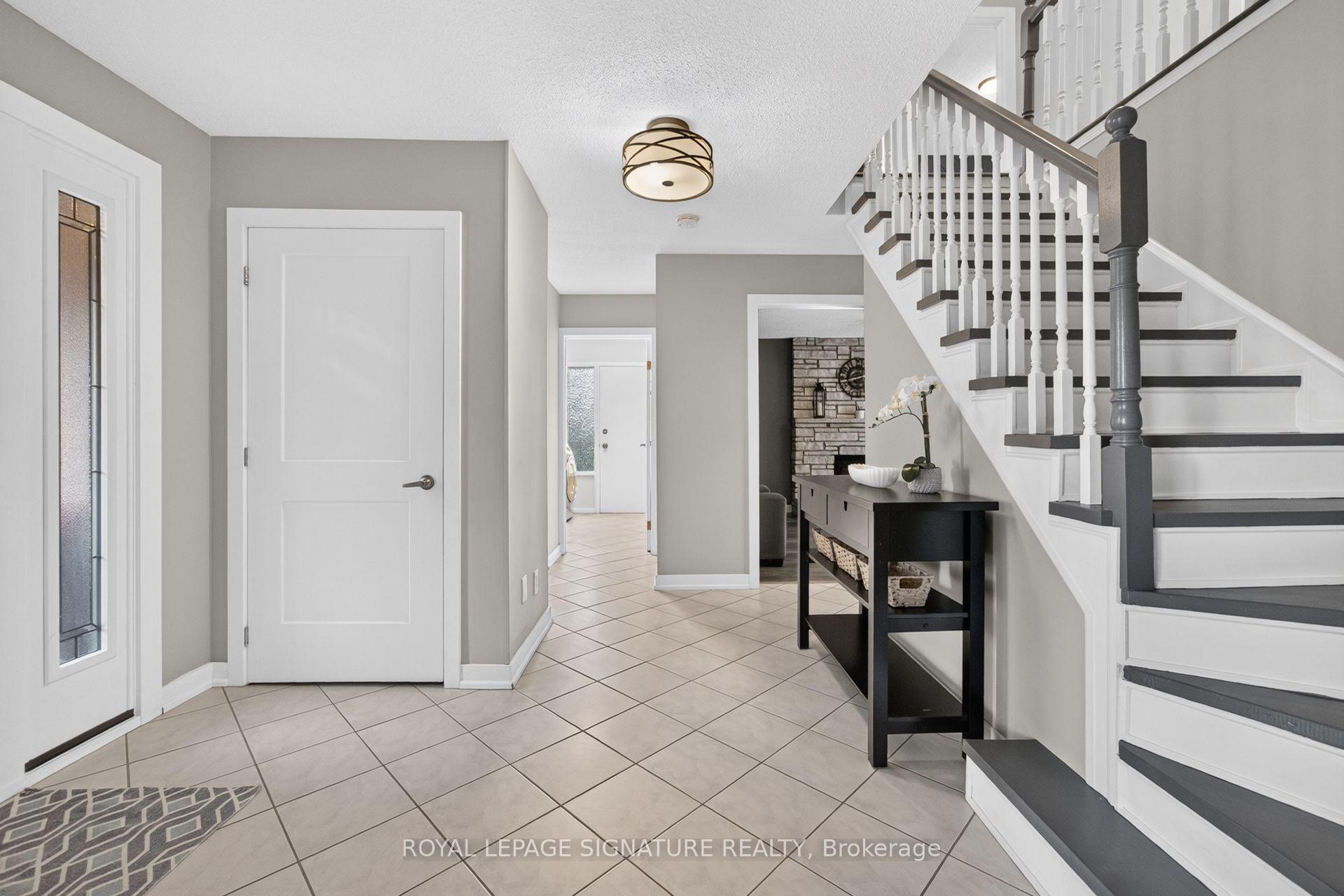 Photo 7 of 2595 Cavendish Drive, Burlington, Brant Hills — HOMEH