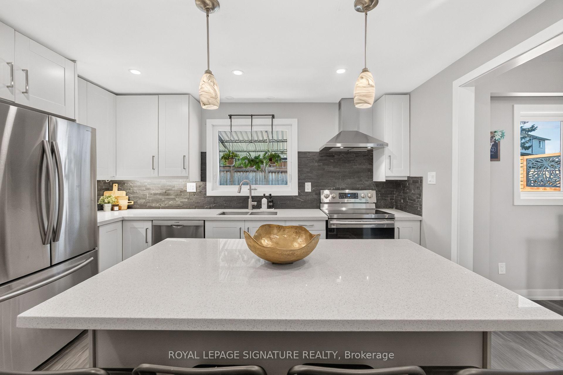 Photo 16 of 2595 Cavendish Drive, Burlington, Brant Hills — HOMEH