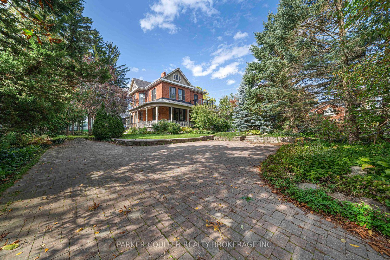 Photo 2 of 102 Clapperton Street, Barrie, Wellington — HOMEH