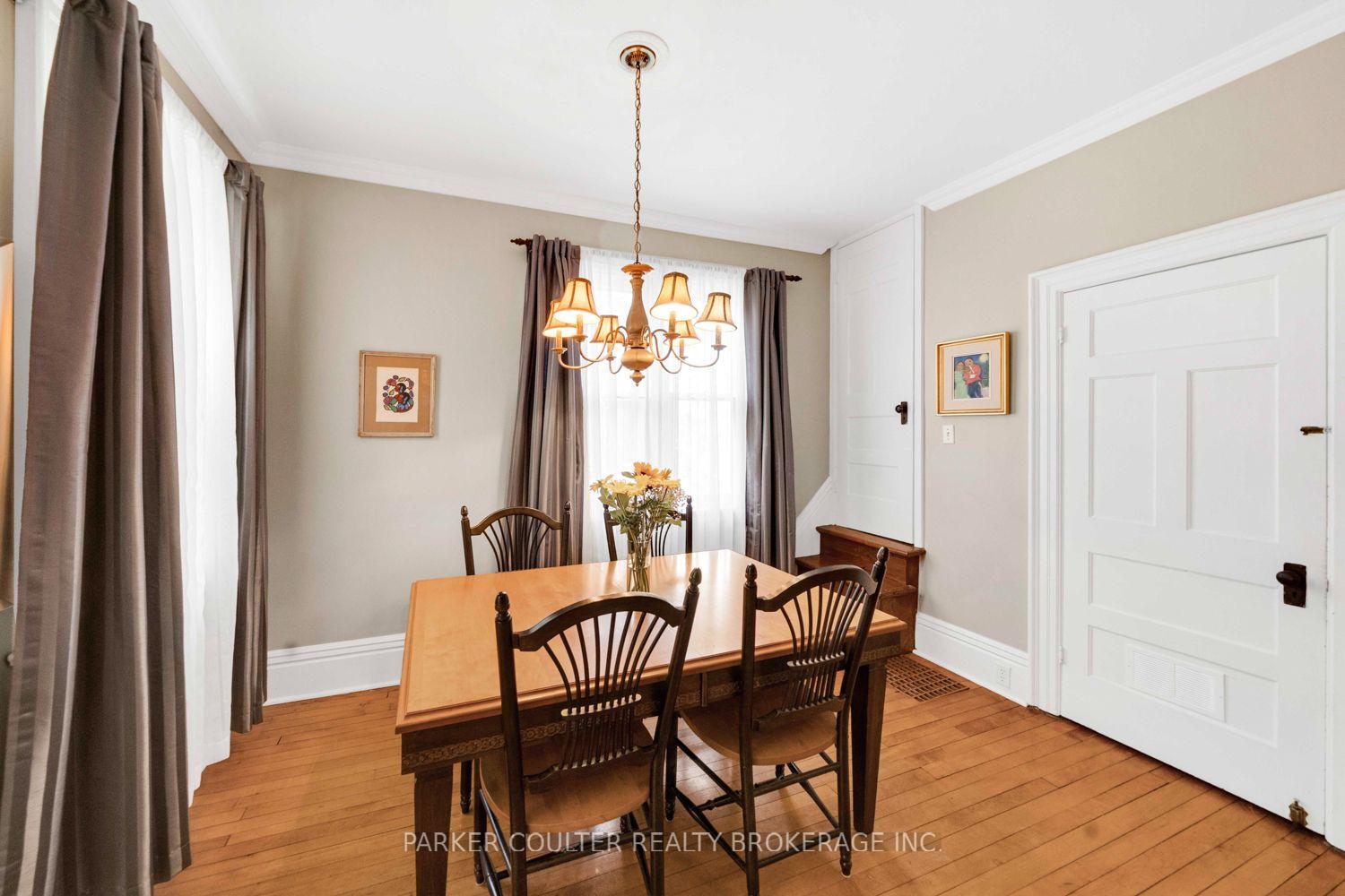 Photo 21 of 102 Clapperton Street, Barrie, Wellington — HOMEH