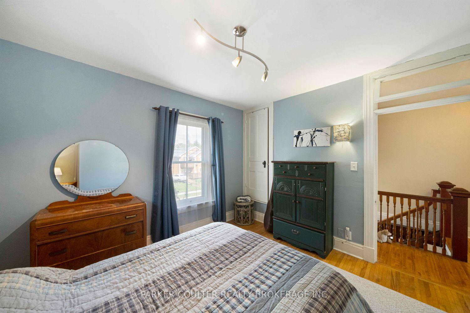 Photo 26 of 102 Clapperton Street, Barrie, Wellington — HOMEH