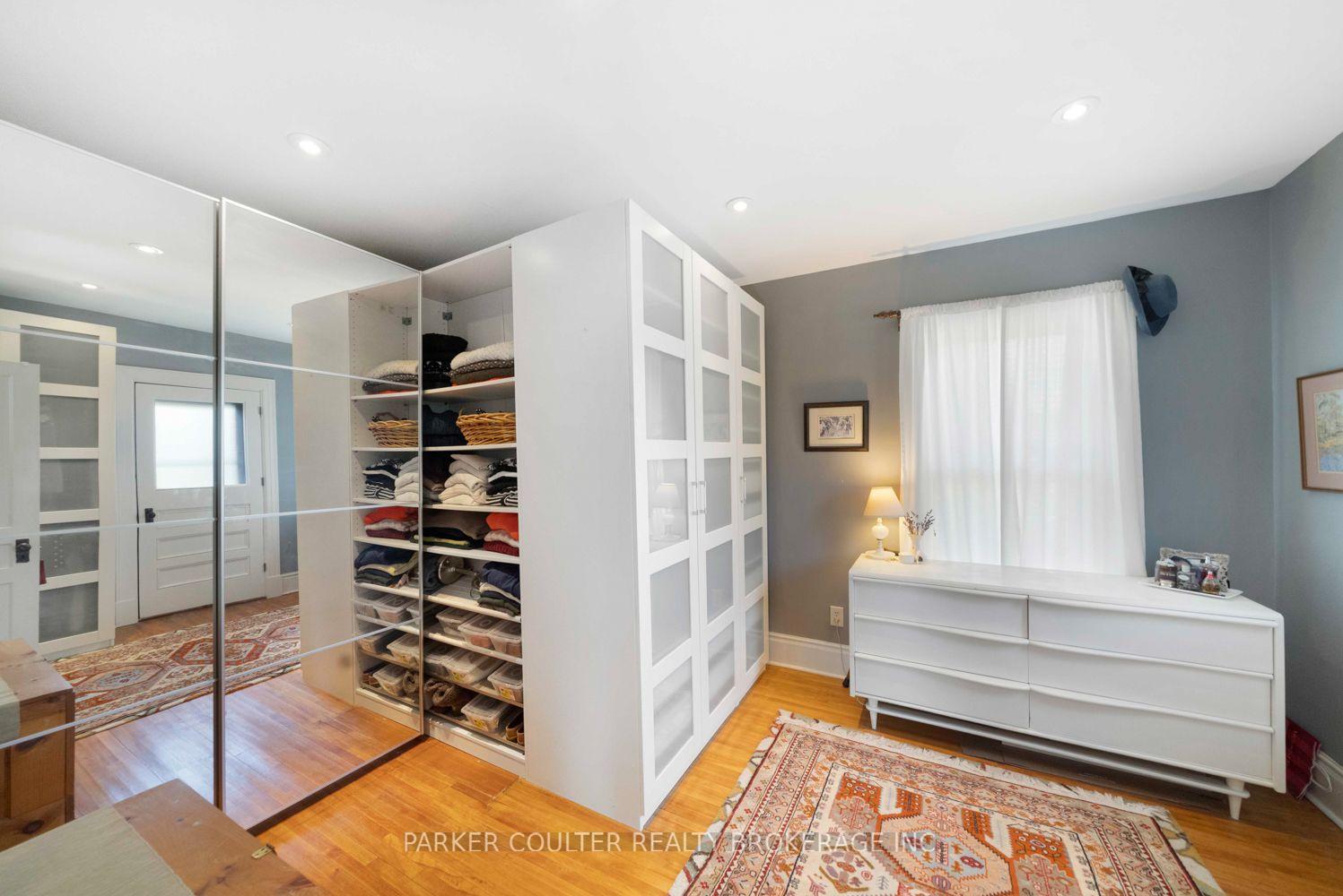 Photo 32 of 102 Clapperton Street, Barrie, Wellington — HOMEH