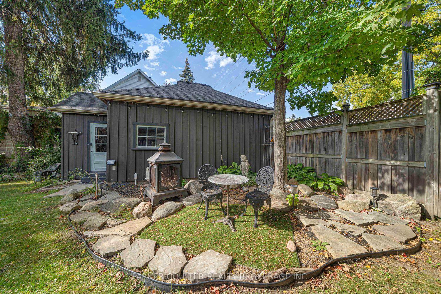 Photo 45 of 102 Clapperton Street, Barrie, Wellington — HOMEH