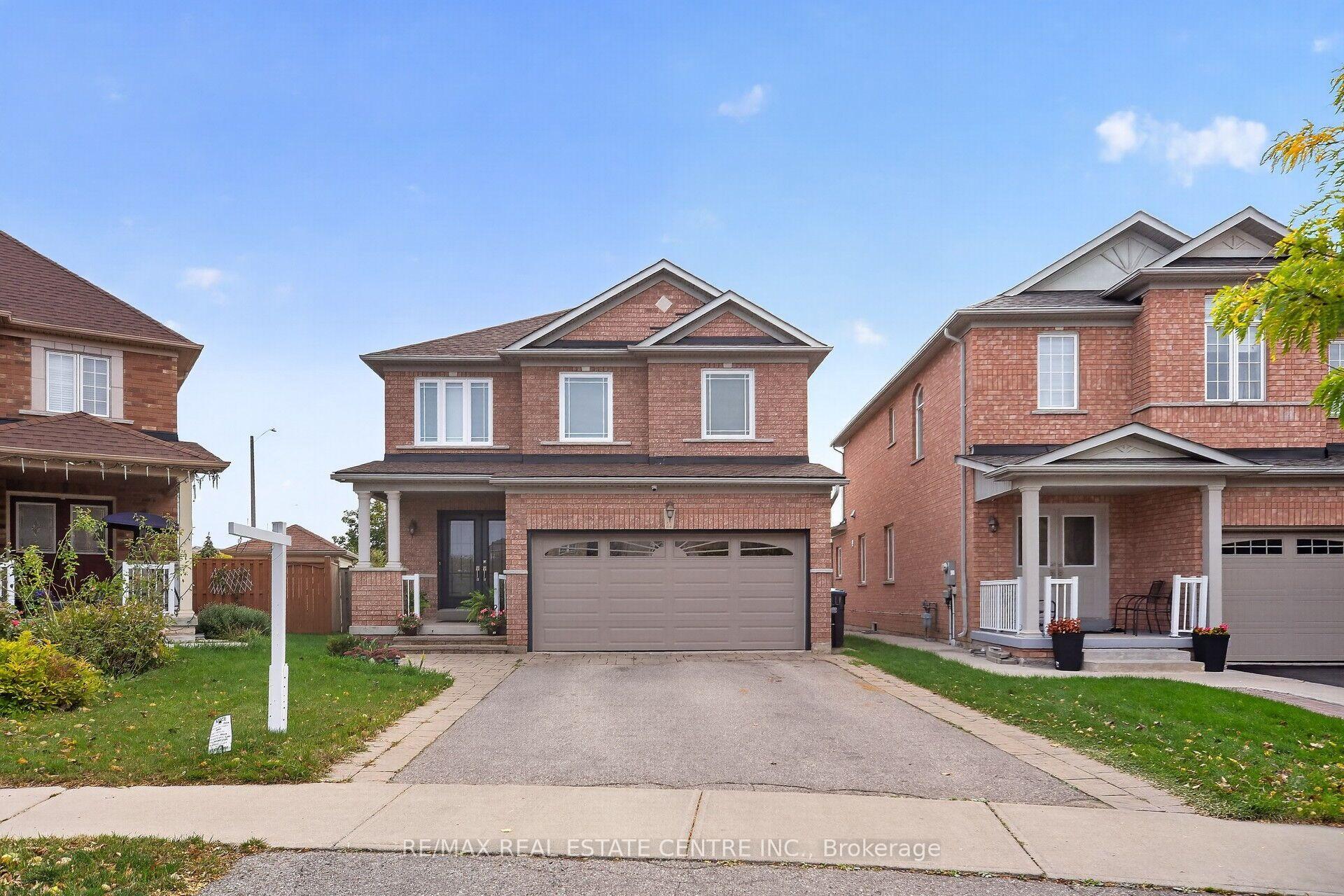Photo 2 of 21 River Heights Drive, Brampton, Bram East — HOMEH