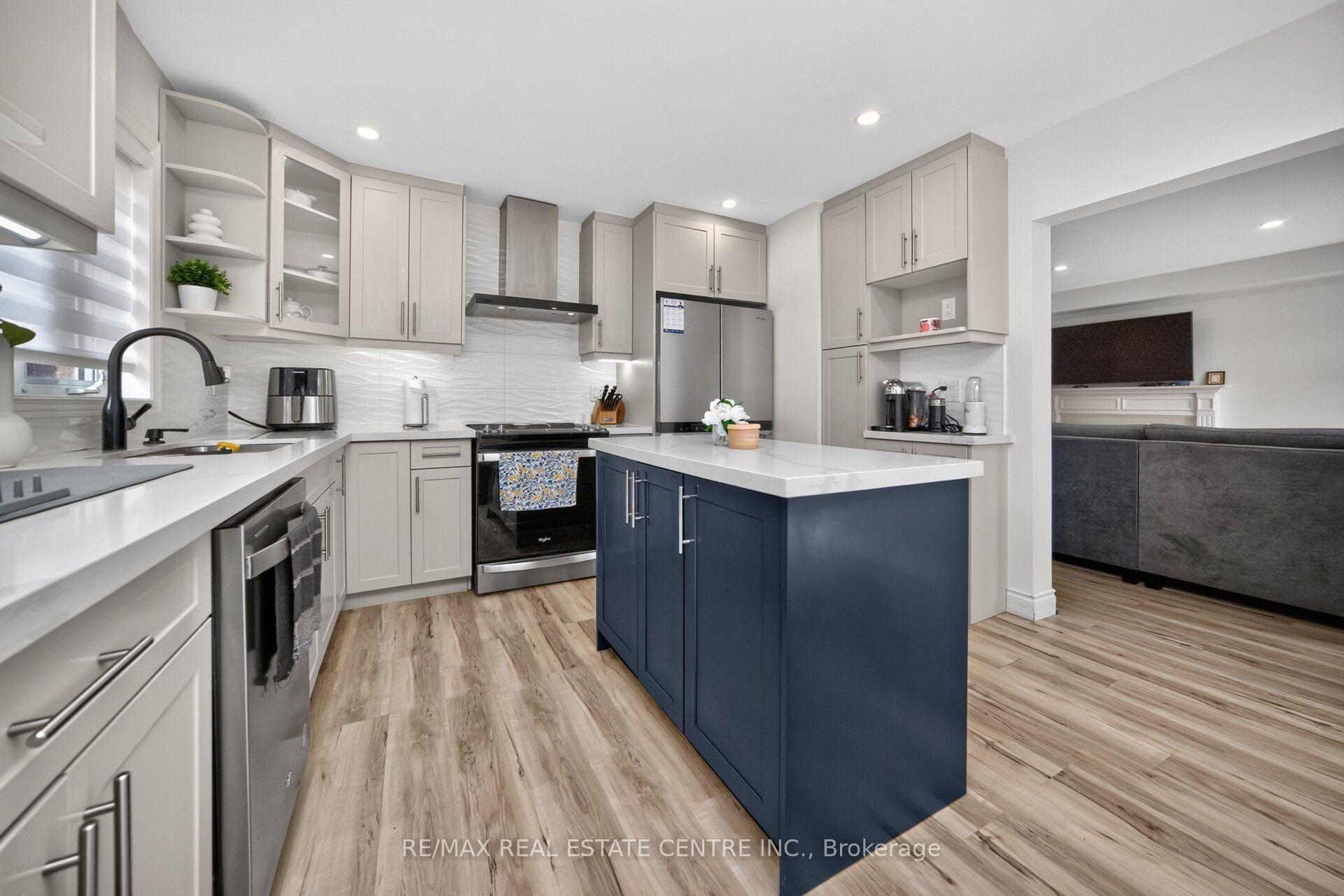 Photo 15 of 21 River Heights Drive, Brampton, Bram East — HOMEH