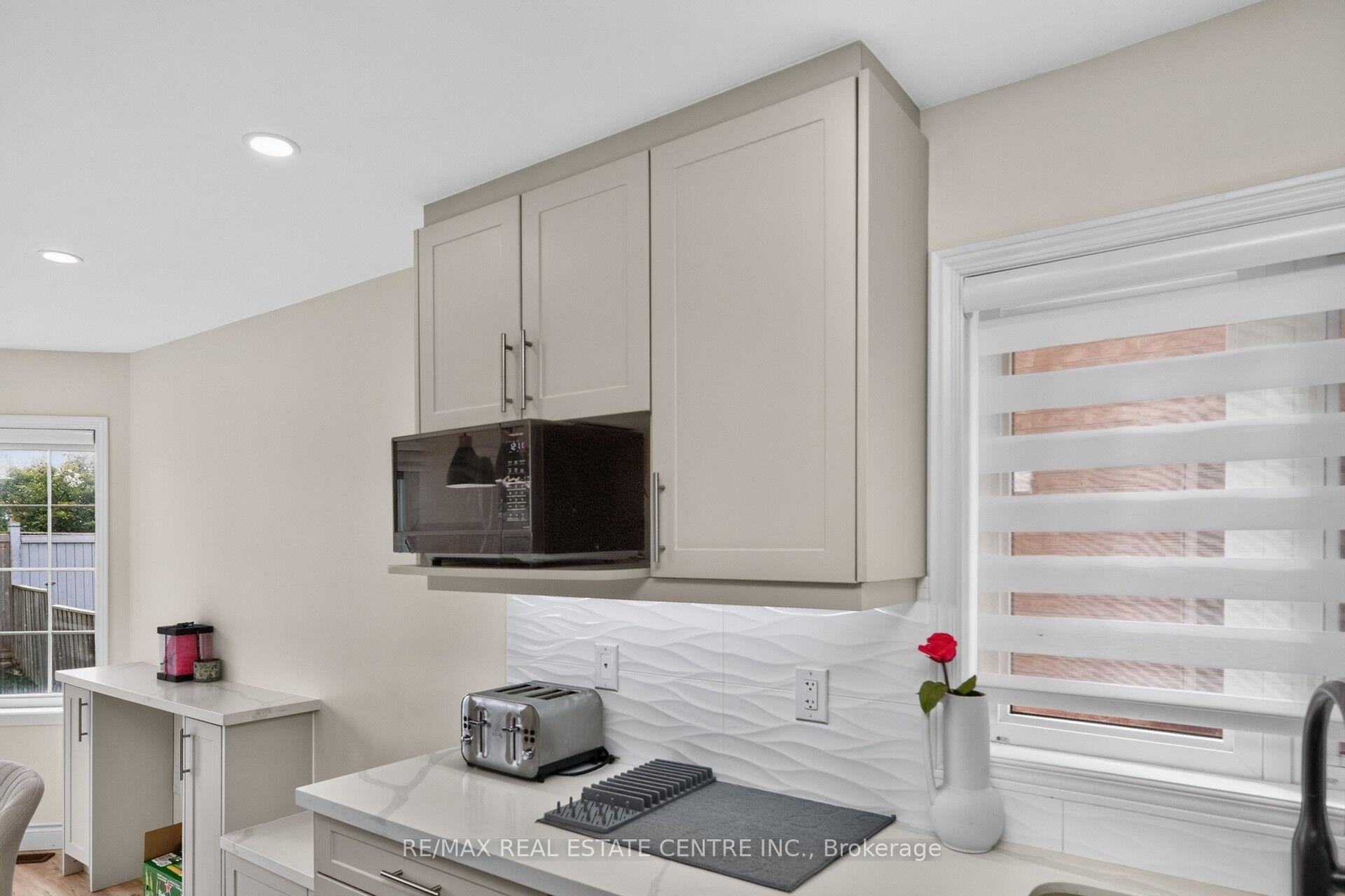 Photo 19 of 21 River Heights Drive, Brampton, Bram East — HOMEH