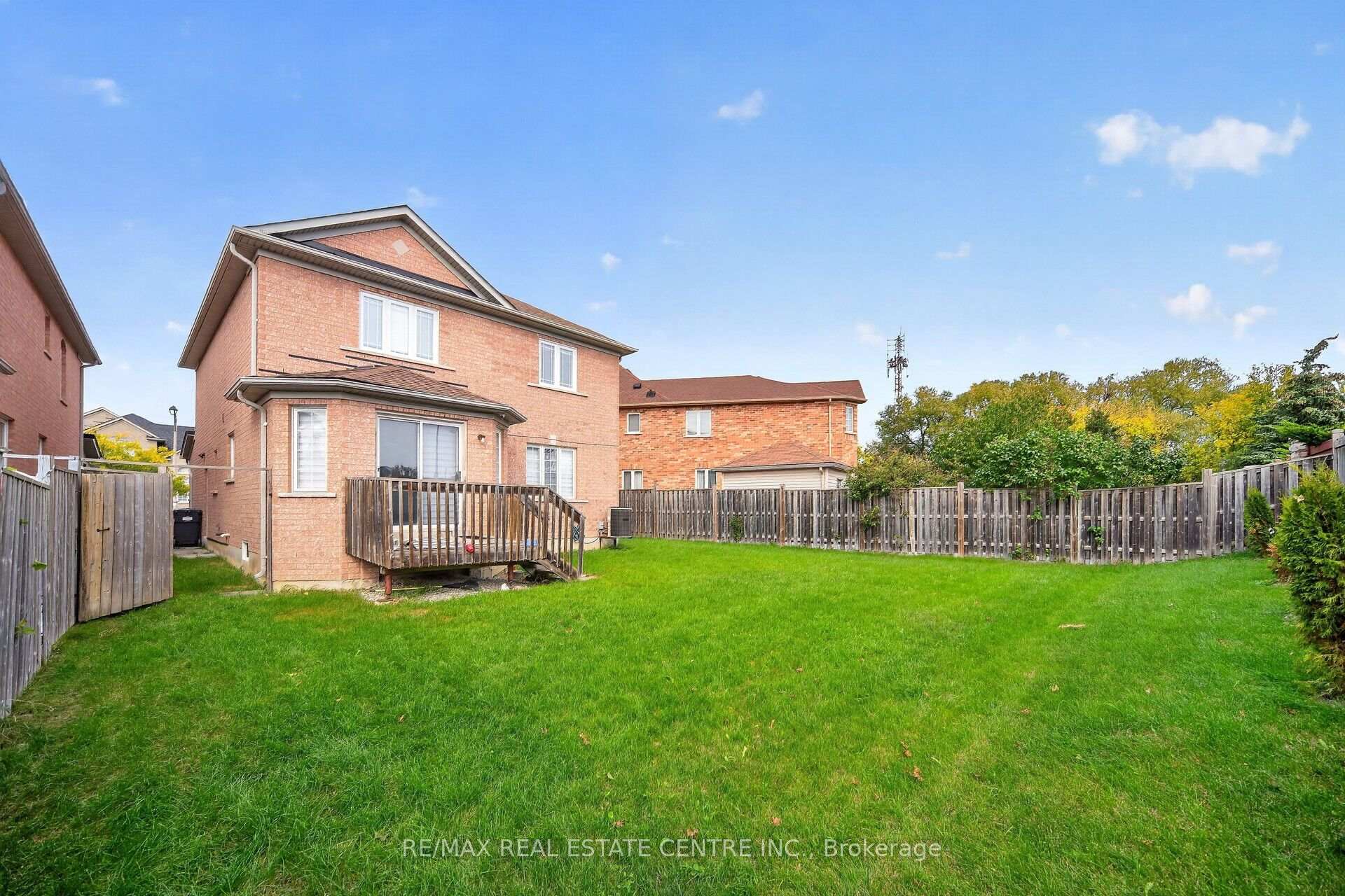 Photo 46 of 21 River Heights Drive, Brampton, Bram East — HOMEH